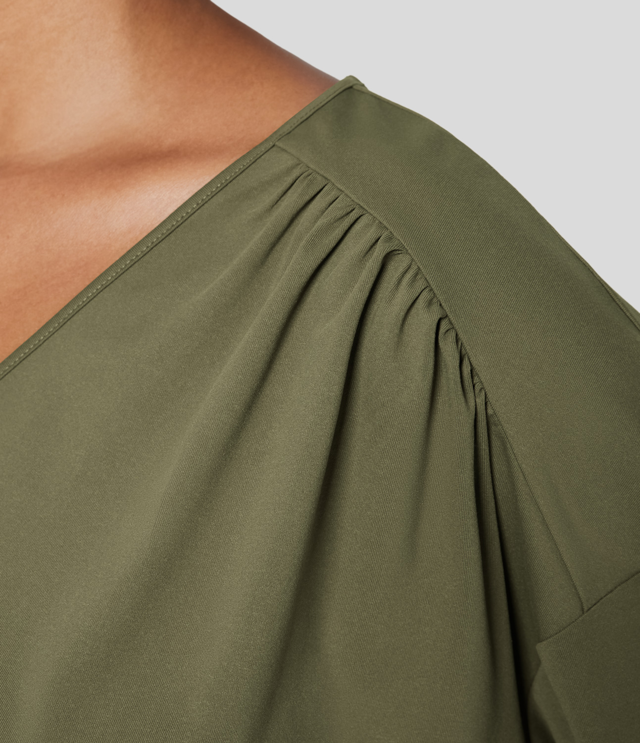 Halara V Neck Long Sleeve Plicated Split Casual Blouse  - Capulet Olive - M 