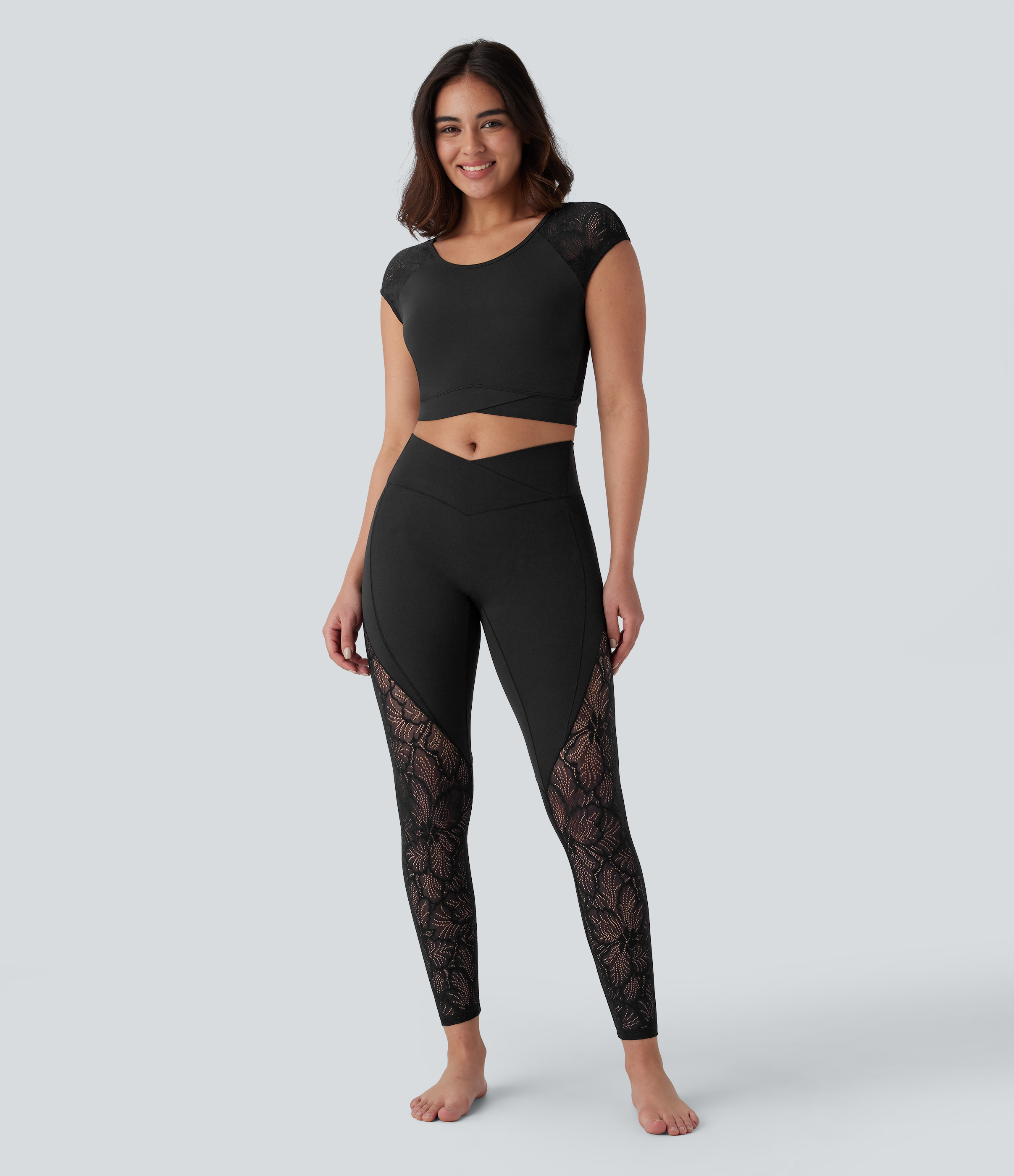 Halara Softlyzeroв„ў Backless Contrast Lace Crossover Hem Cropped Yoga Sports Top-UPF50+  - Black - XS 