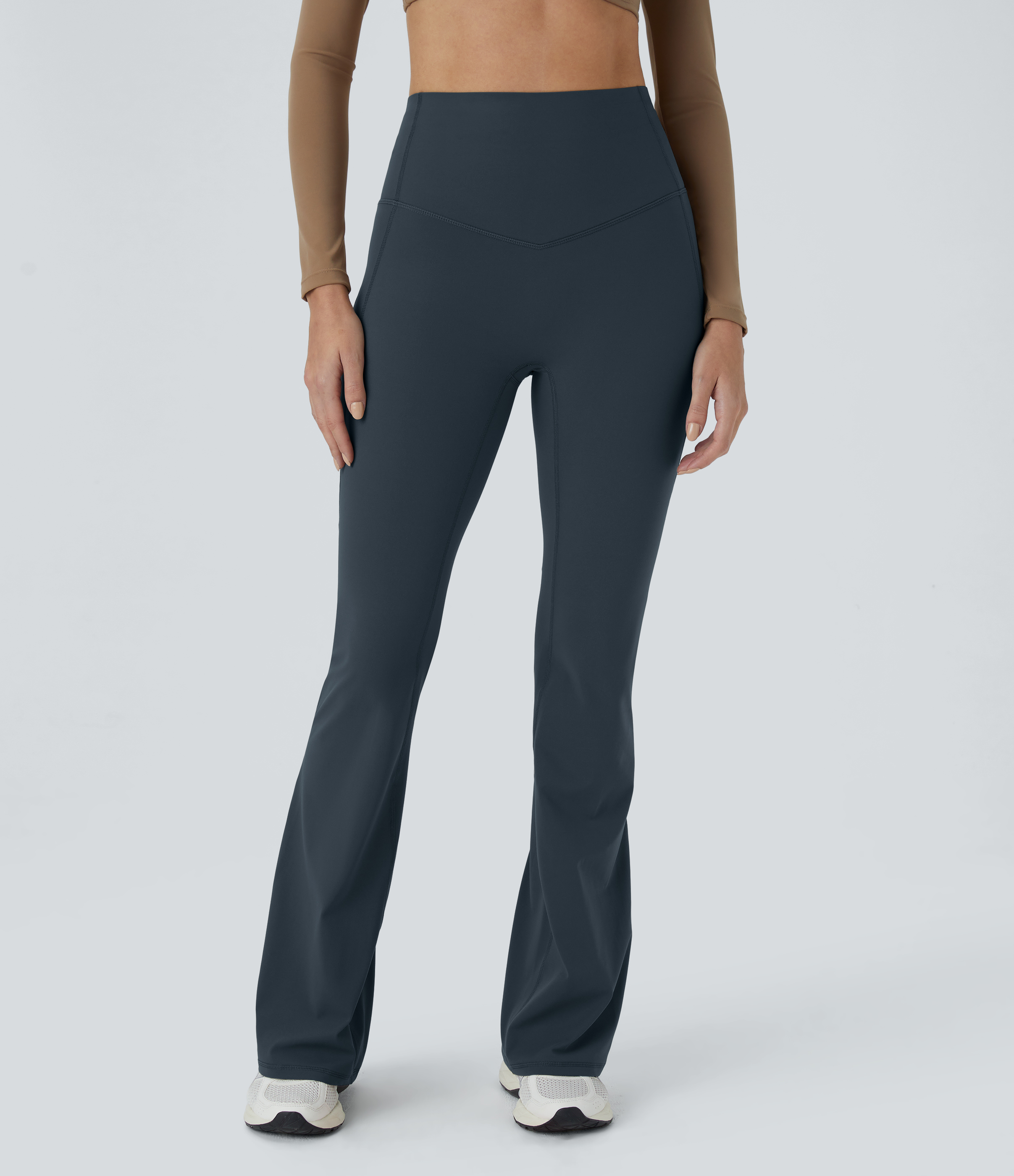 Halara SoCinched High Waisted Tummy Control Shaping Yoga UltraSculpt Flare Leggings  - Carbon - L(regular) gym leggings leggings with pockets 