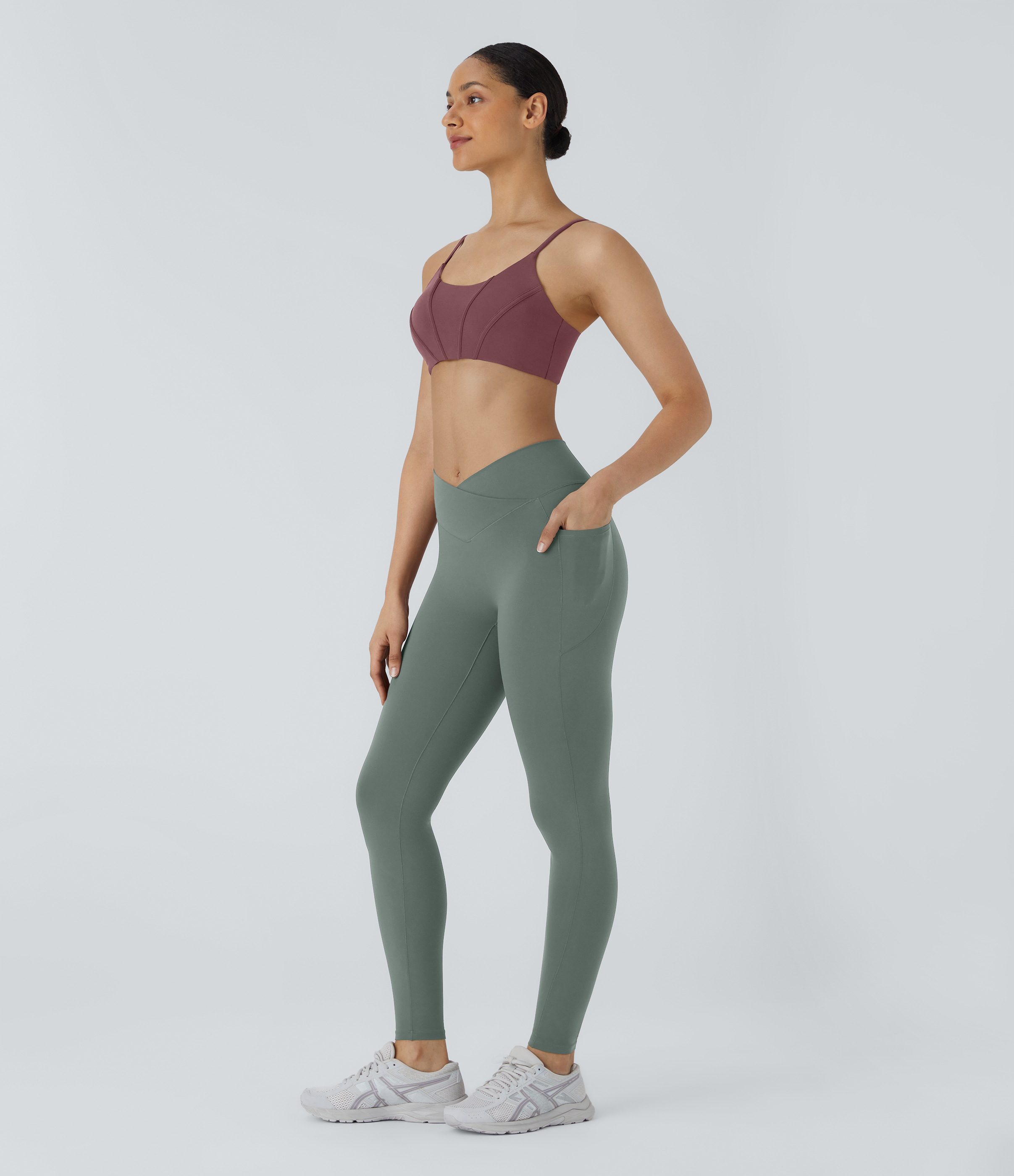 Halara PatitoffВ® 2.0 Pet Hair Resistant High Waisted Crossover Side Pocket Yoga Leggings  - Willow Green - L(7/8) gym leggings 