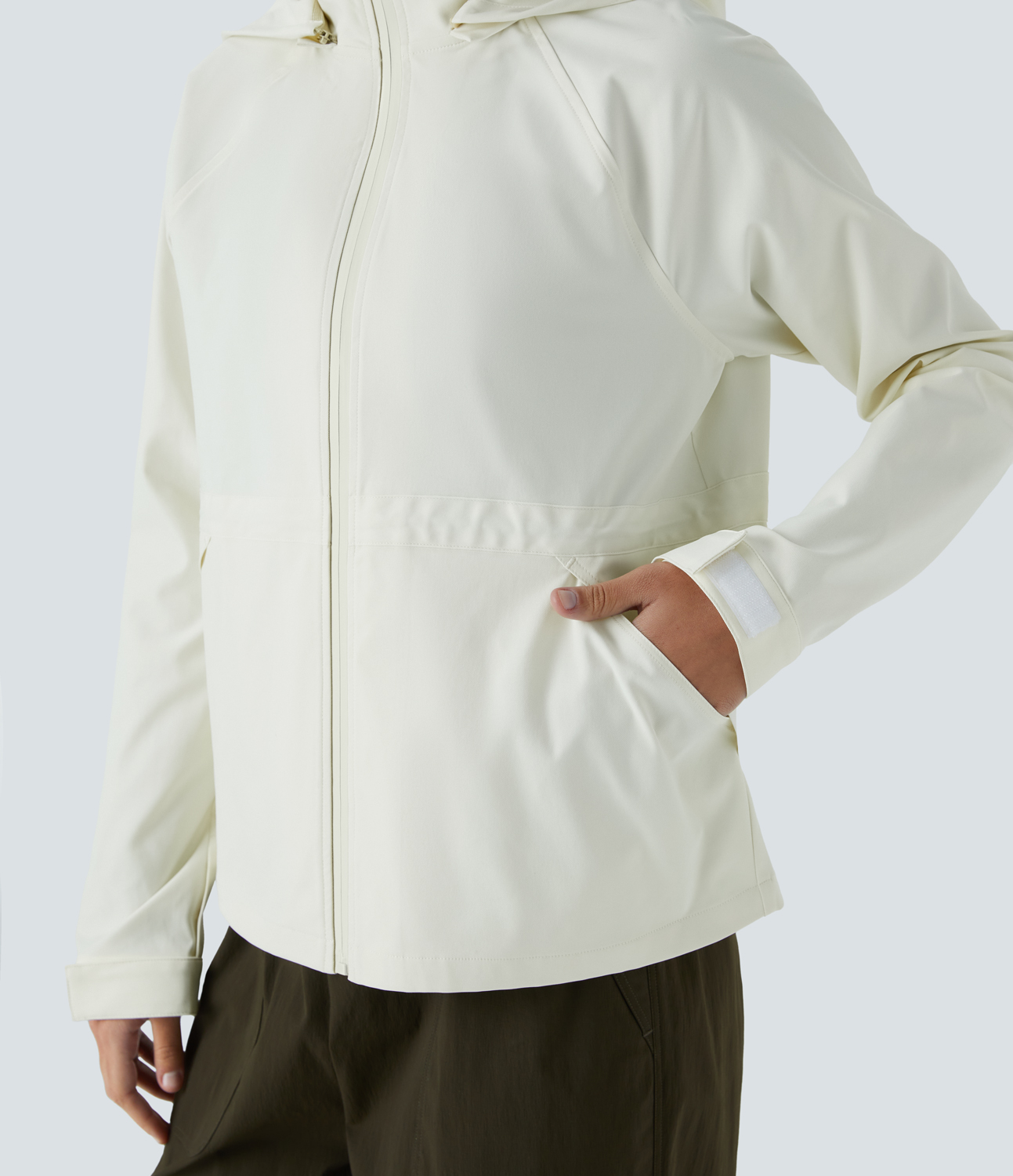 Halara Water Repellent Wear-Resistant Removable Hood Adjustable Drawcord Zipper Side Pocket Camping Jacket  - Oak White - XL 