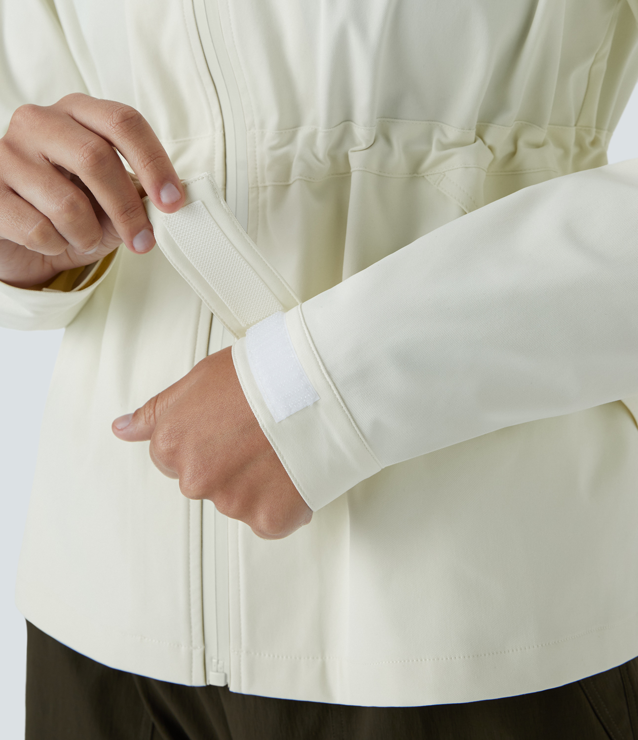 Halara Water Repellent Wear-Resistant Removable Hood Adjustable Drawcord Zipper Side Pocket Camping Jacket  - Oak White - XL 