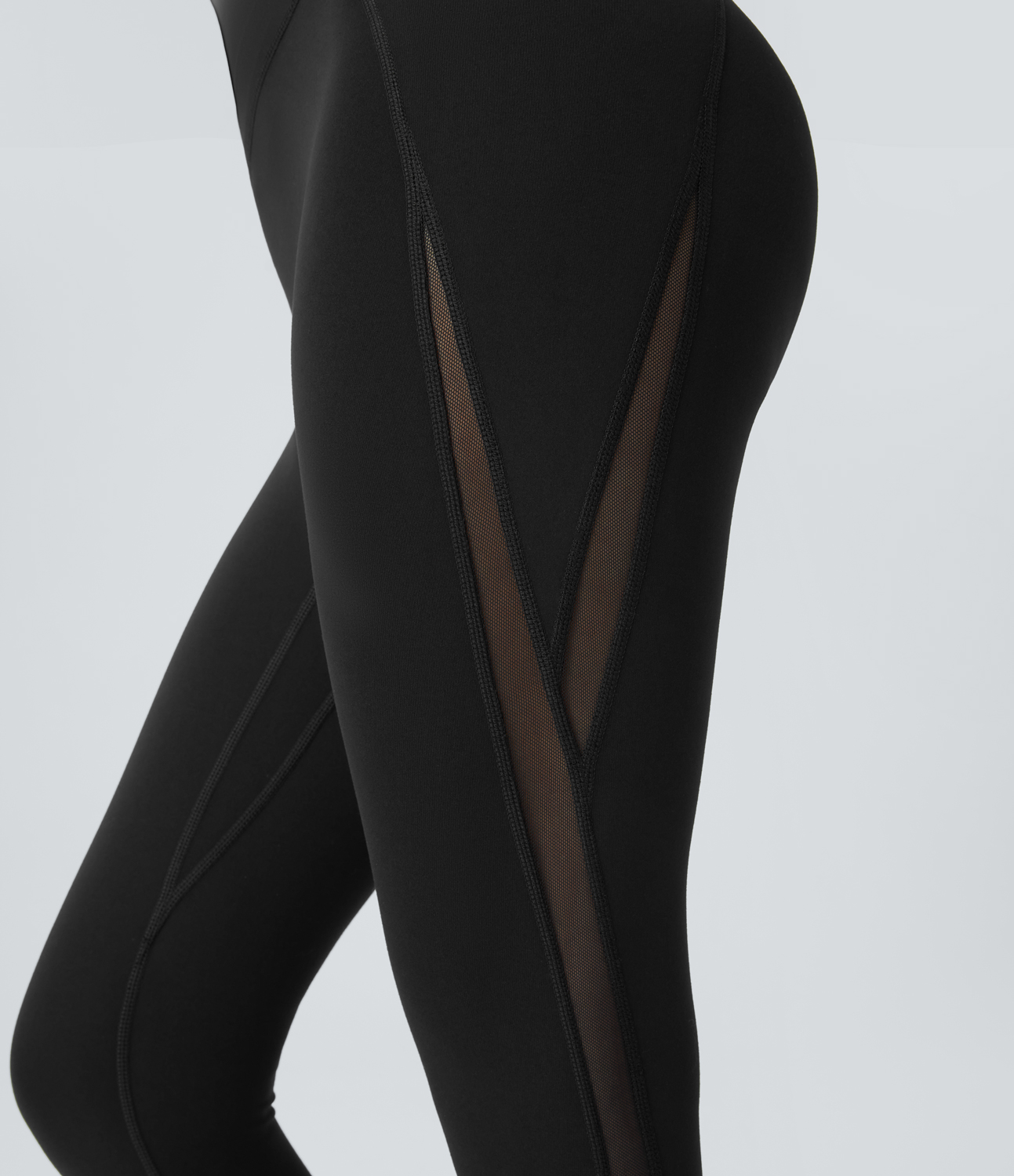 Halara SoCinched High Waisted Antislip Tummy Control Side Pocket Contrast Mesh Quick Dry 7/8 Workout Leggings  - Black - L(7/8) gym leggings 