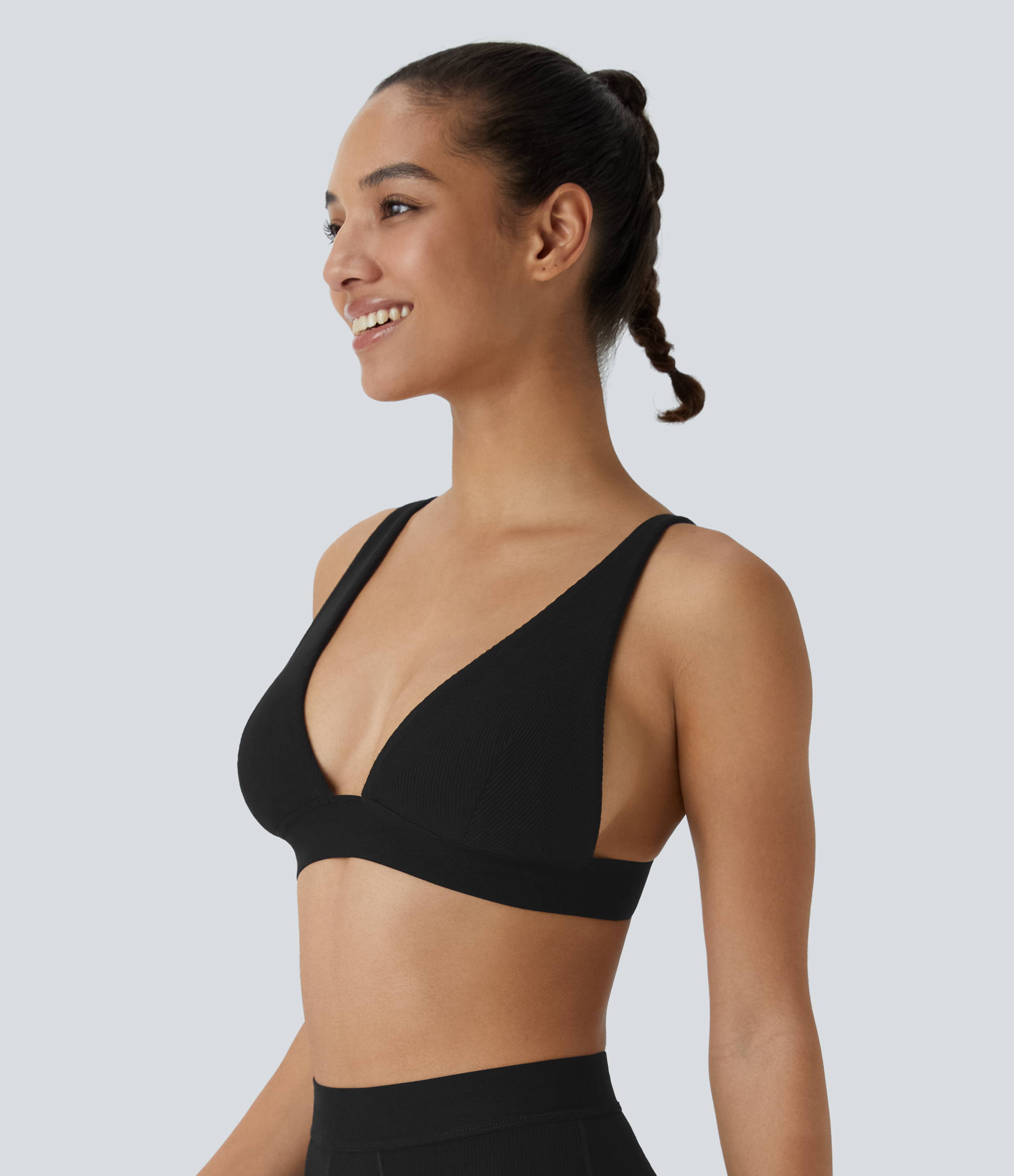 Halara High Stretch Skin Friendly Adjustable Strap Lounge Bra  - Black - S 