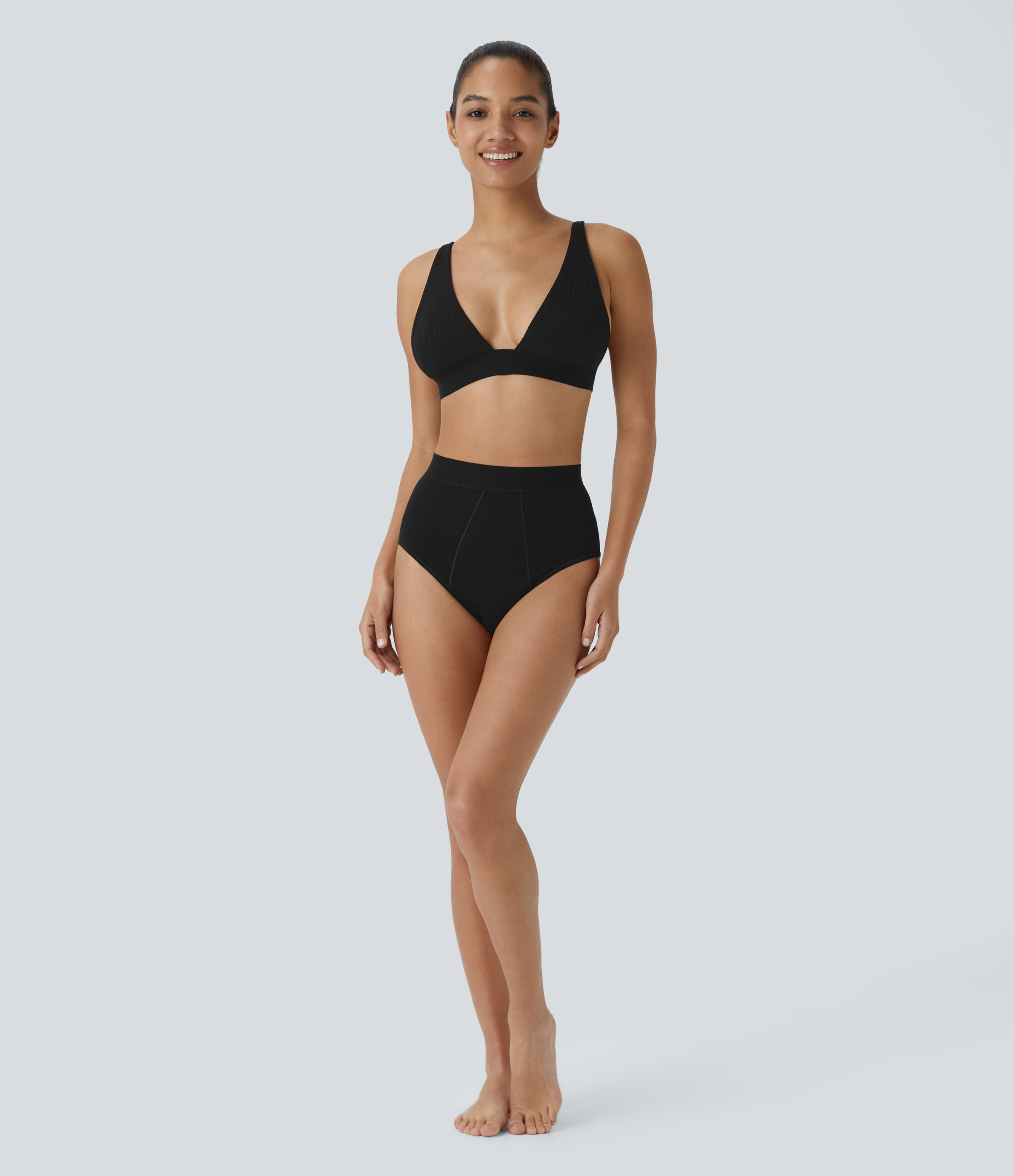 Halara High Stretch Skin Friendly Adjustable Strap Lounge Bra  - Black - S 