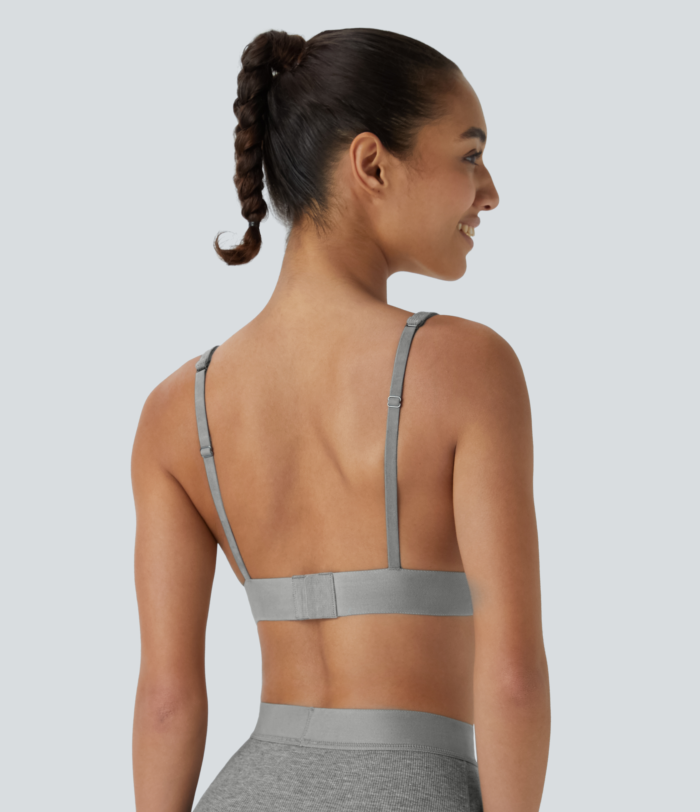 Halara High Stretch Skin Friendly Adjustable Strap Lounge Bra  - Fog Gray - S 