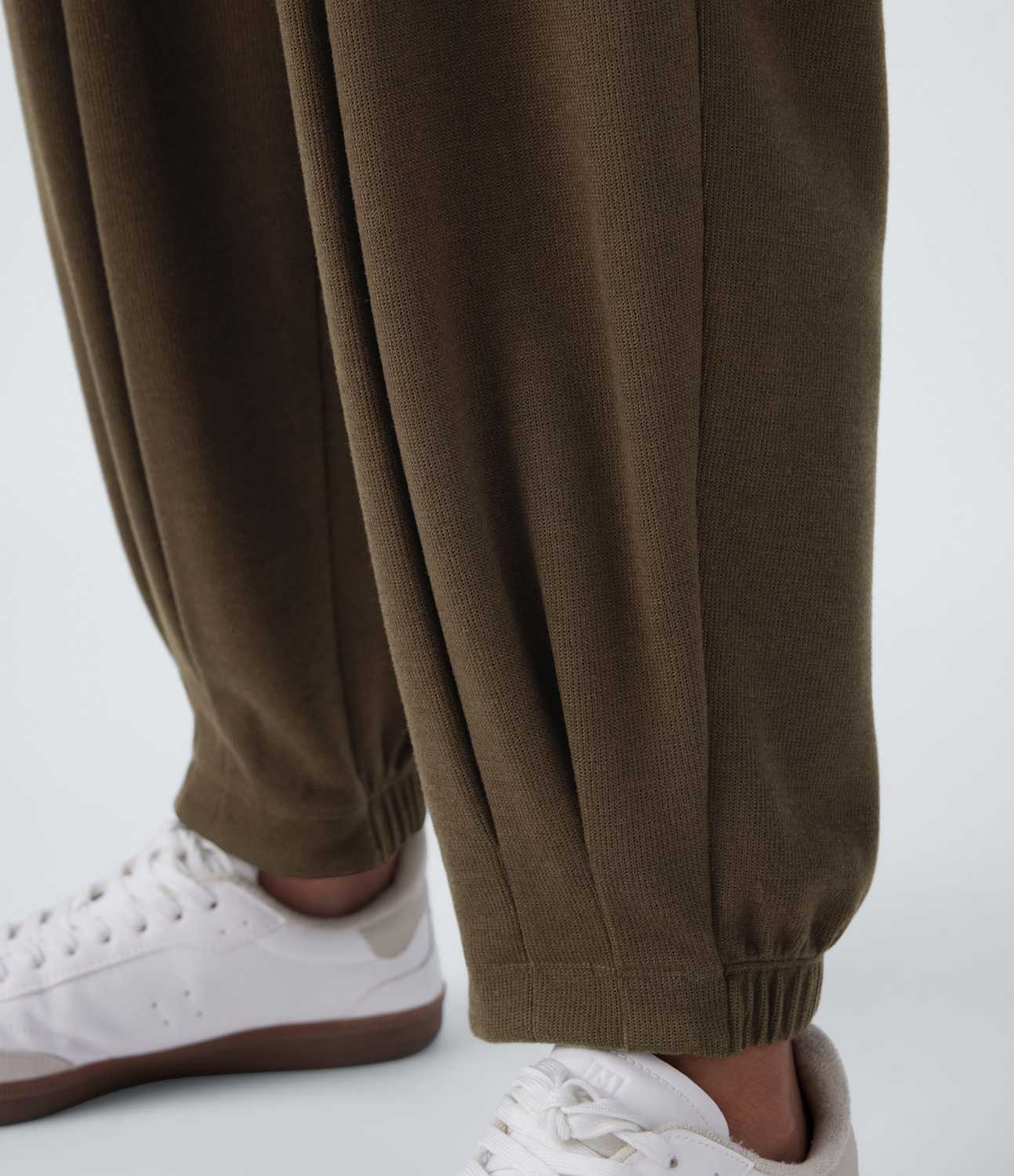 Halara High Waisted Plicated Side Pocket Casual Pile Joggers  - Camphor Wood Brown - XS(regular) 