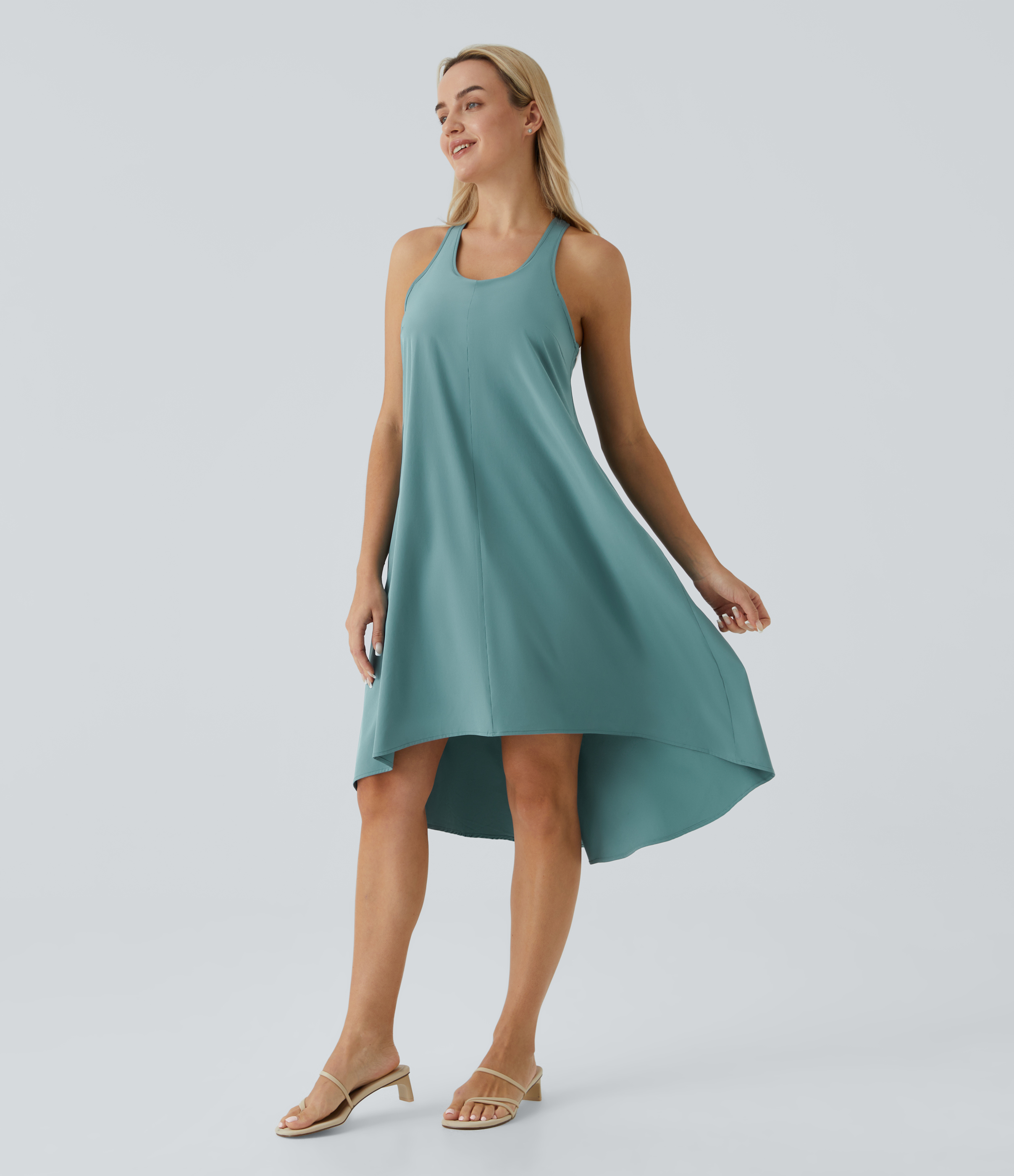 Vestido casual midi Breezeful™ racerback sin espalda con bolsillos laterales, dobladillo asimétrico y secado rápido en copas D-F