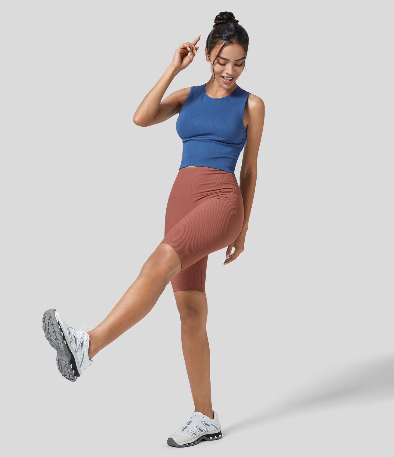 Halara Seamless Flow Round Neck Sleeveless Backless Solid Yoga Tank Top Tank Top - Star Sapphire - S golf tops halter top tunic tops 