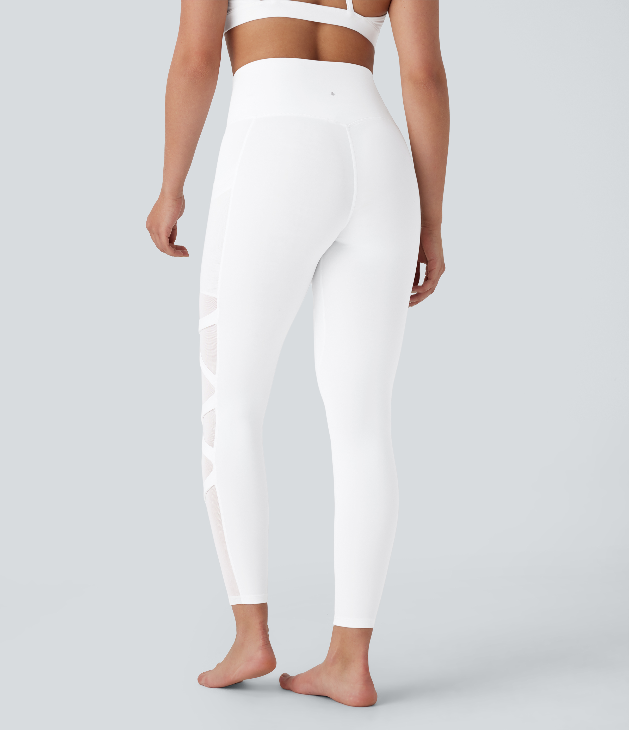 Blanc SpeedWave™ legging de yoga taille haute, à séchage rapide, avec poches et empiècements en mesh contrastant / 2