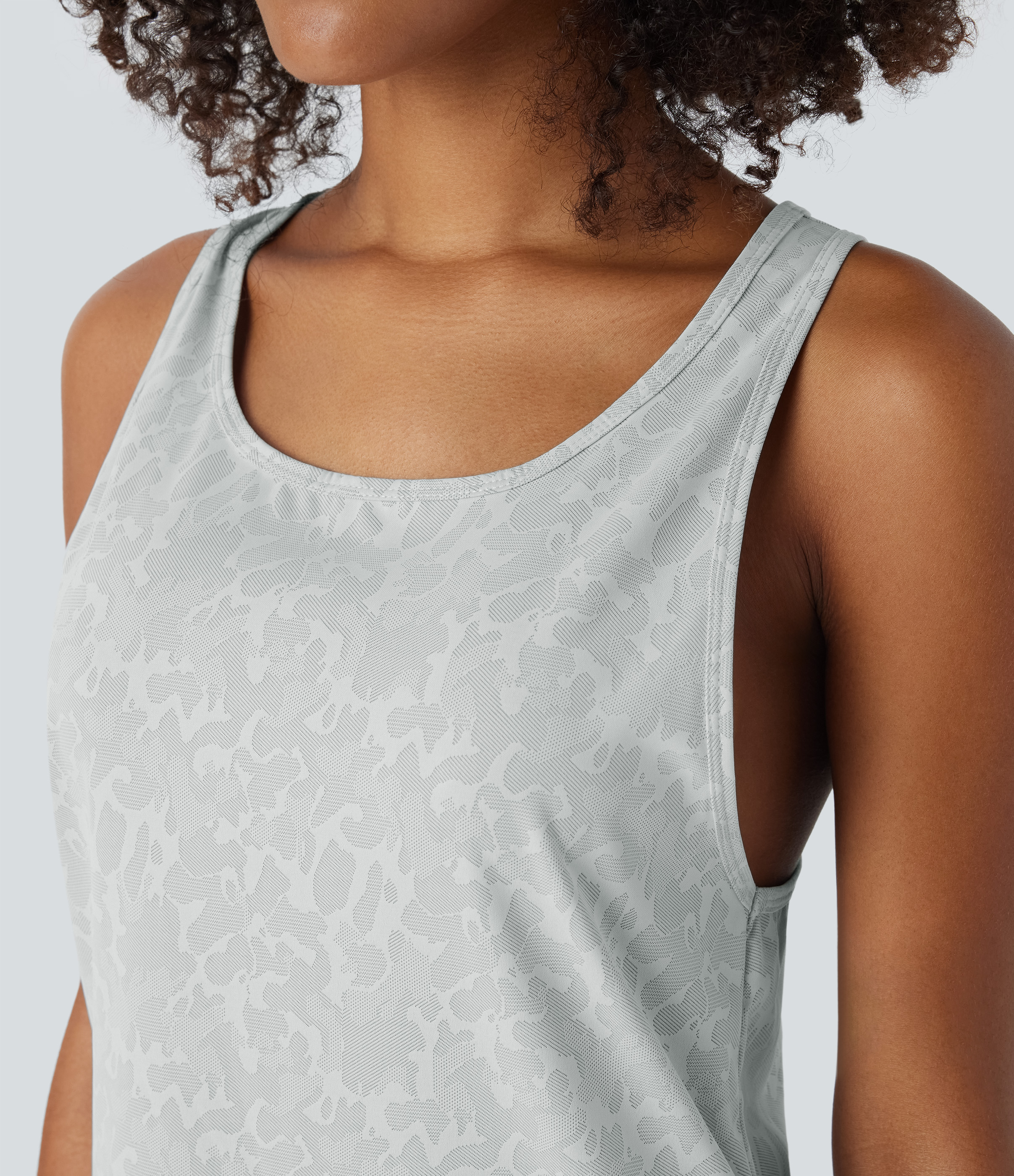 Halara Round Neck Racerback Curved Hem Camo Jacquard Cool Touch Pickleball Tank Top Tank Top - Azure Gray Tie Dye - S golf tops halter top 