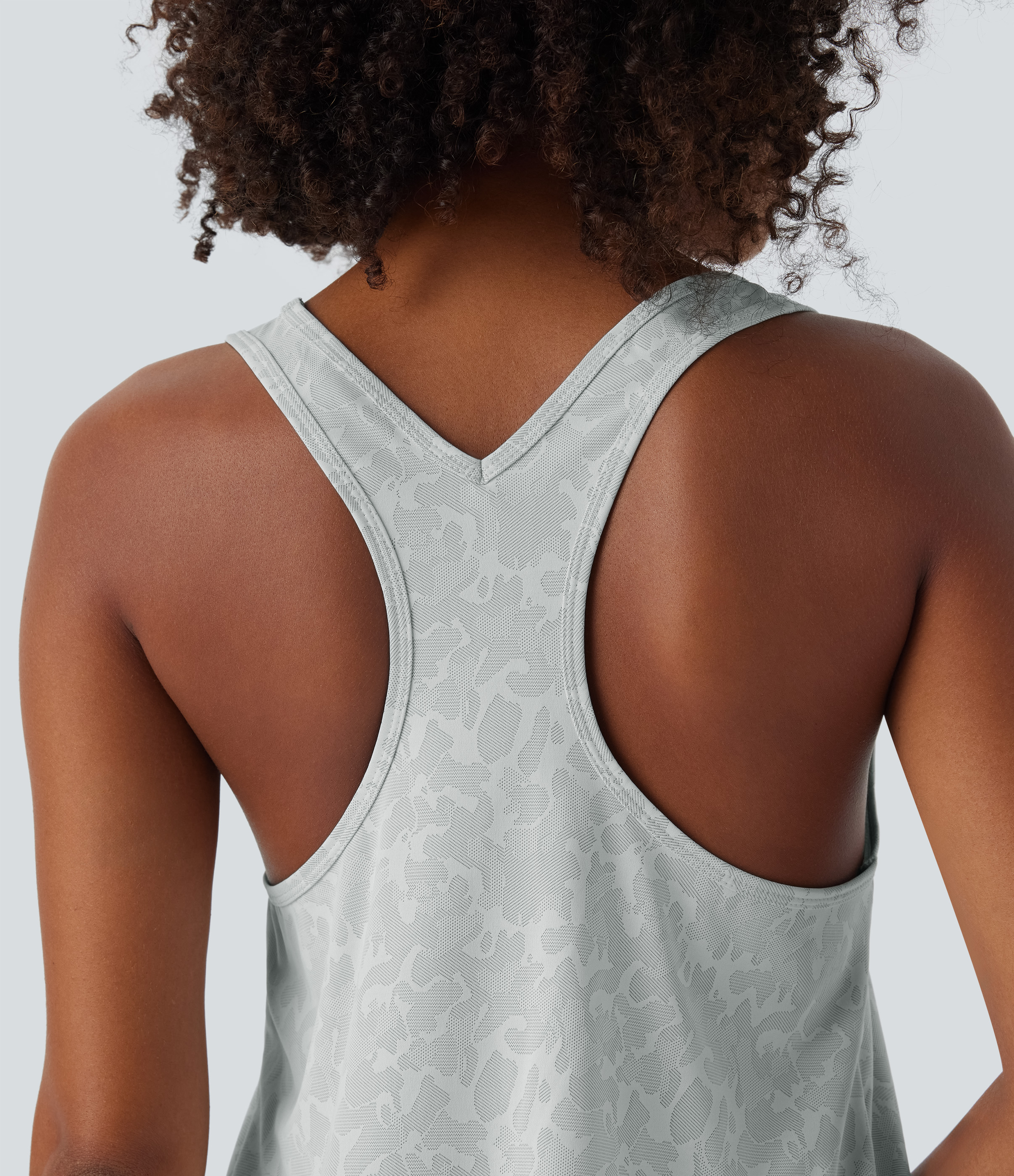 Halara Round Neck Racerback Curved Hem Camo Jacquard Cool Touch Pickleball Tank Top Tank Top - Azure Gray Tie Dye - S golf tops halter top 