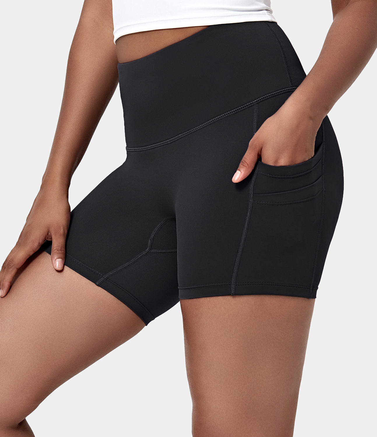 Women's High Waisted Side Pocket Plain Shorts HALARA