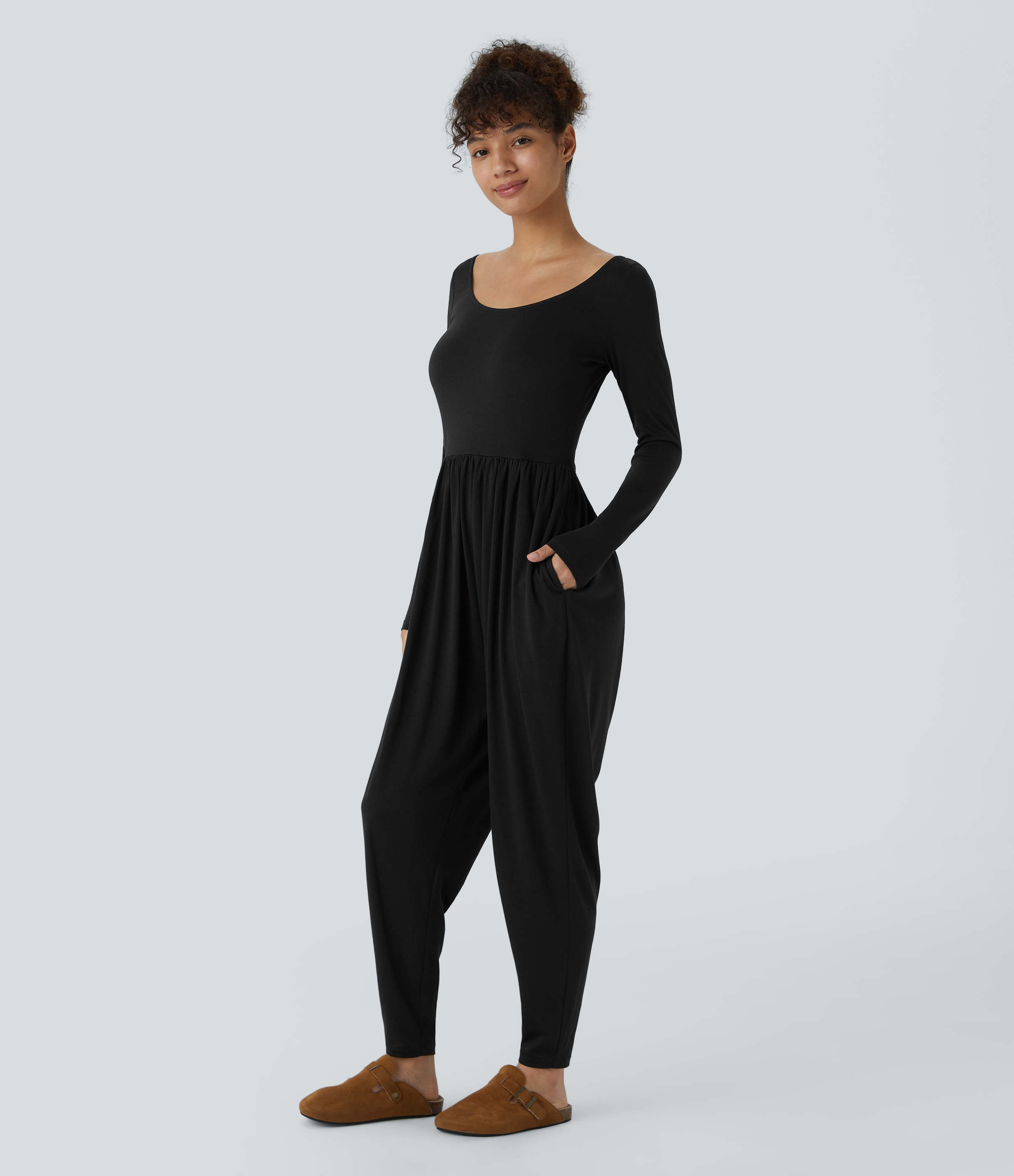 Scoop Neck Backless Side Pocket Casual Harem Jumpsuit