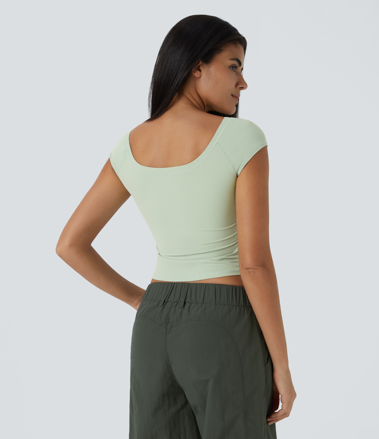 Halara U Neck Short Sleeve Ruched Curved Hem Cropped Casual Sports Top  - Green Lily - L 