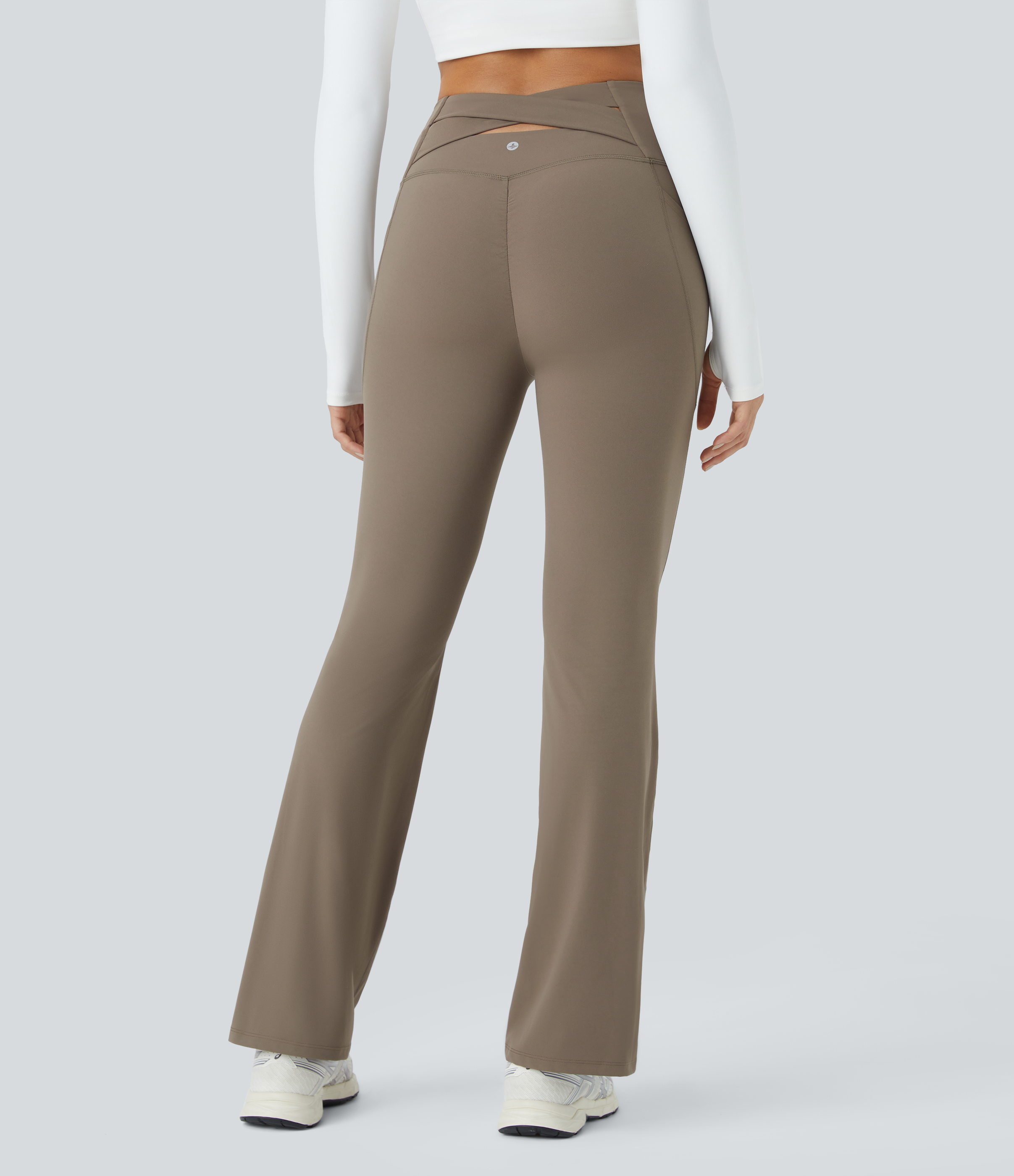 Halara SoCinched High Waisted Tummy Control Side Pocket Crossover Ruched Shaping Yoga UltraSculpt Slight Flare Leggings  - Dawn Brown - M(regular) 