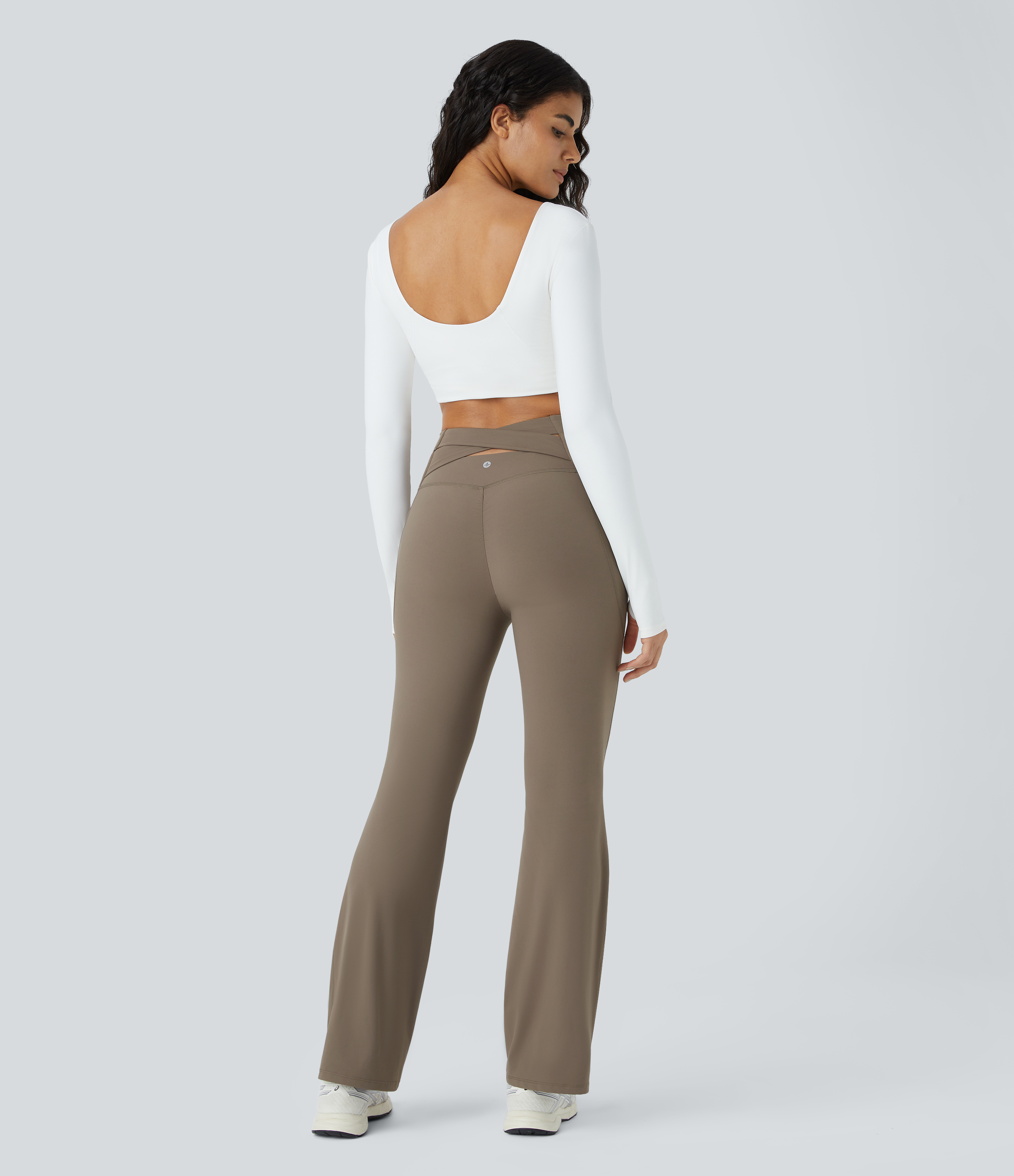Halara SoCinched High Waisted Tummy Control Side Pocket Crossover Ruched Shaping Yoga UltraSculpt Slight Flare Leggings  - Dawn Brown - M(regular) 