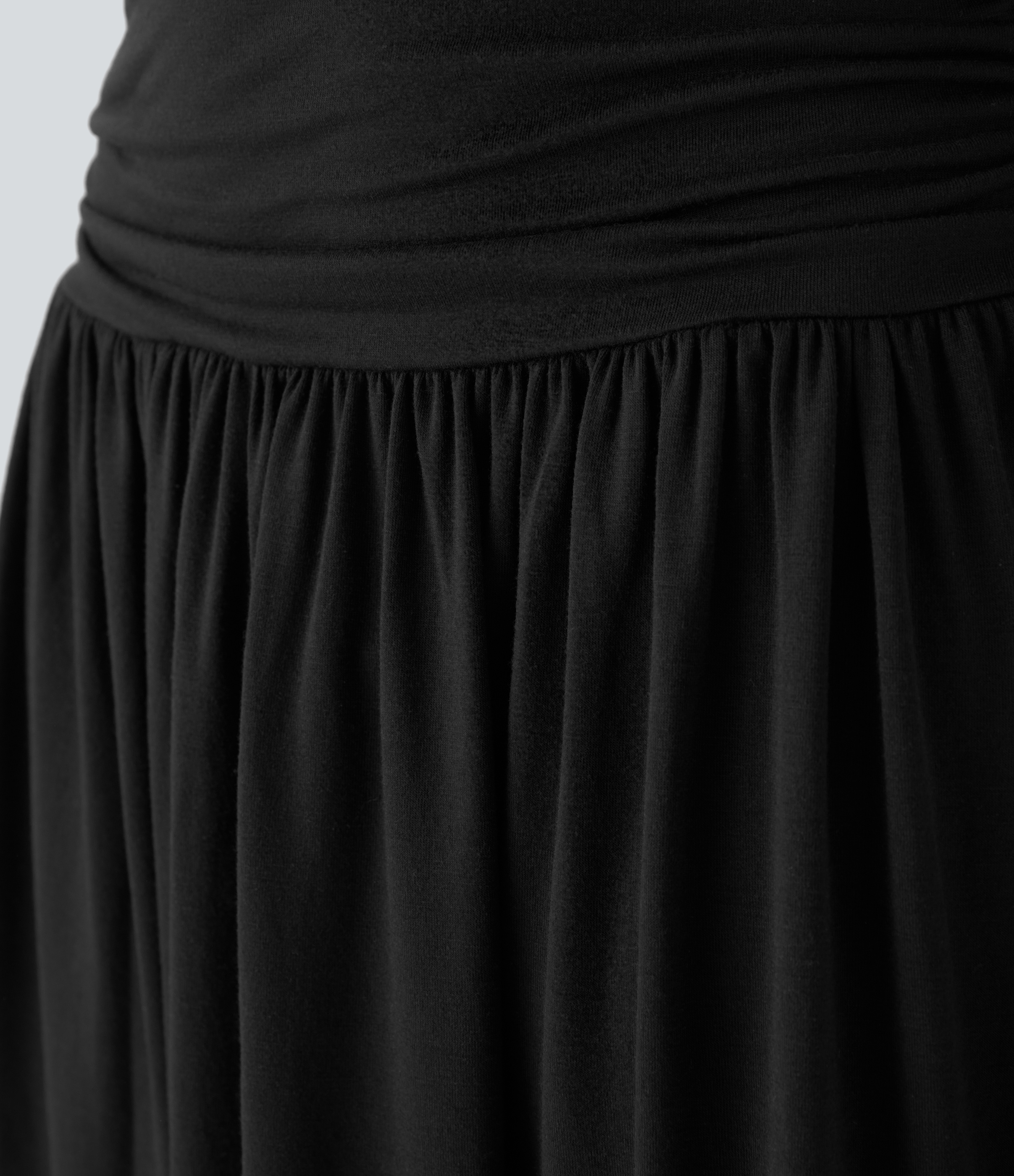 Halara High Waisted Ruched Side Pocket Flowy Resort Skirt  - Black - M(regular) 