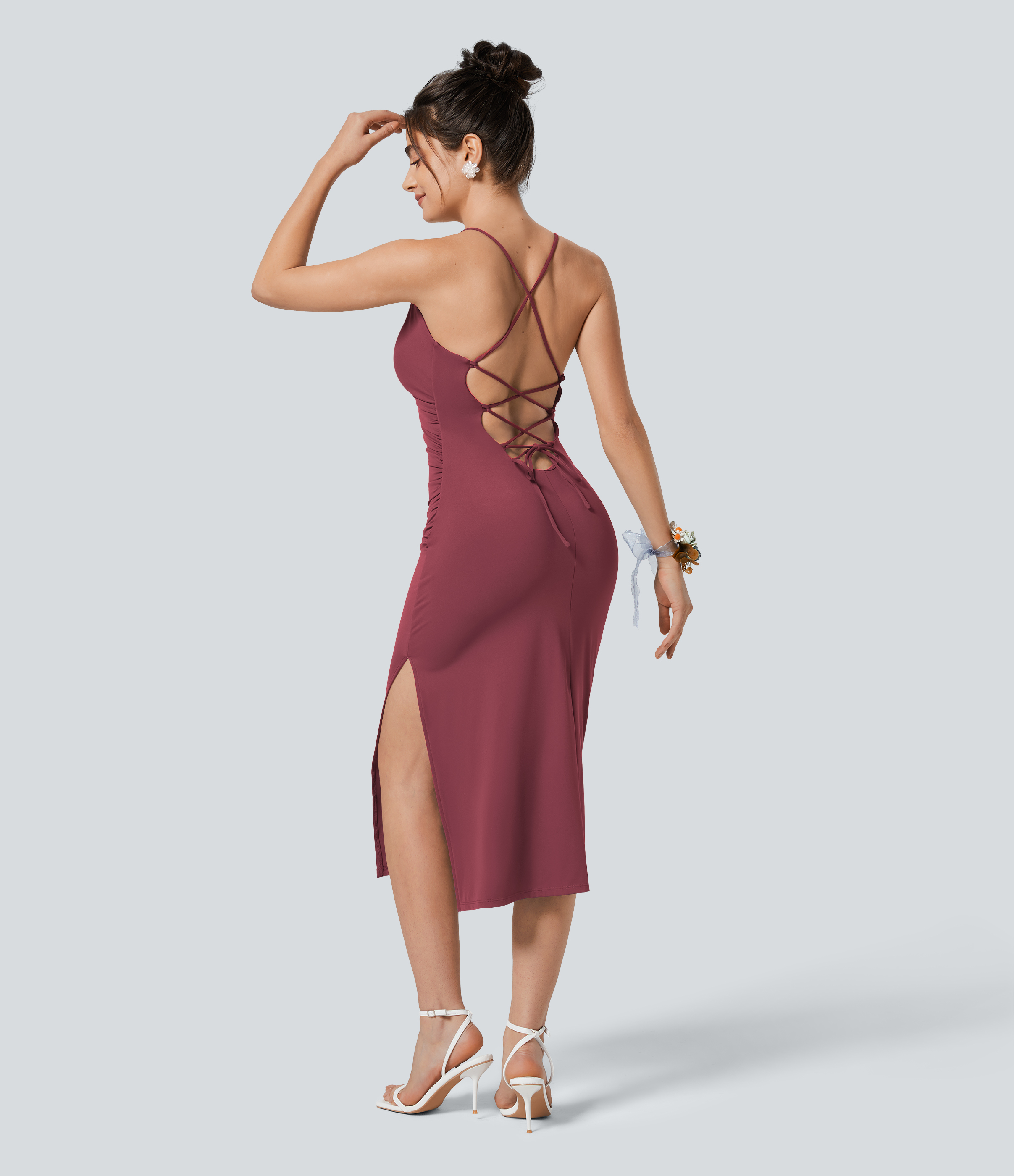 Cordovan SoftlyZero™ Airy — robe moulante à encolure croisée, froncée et à lacets, InstantCool / 2