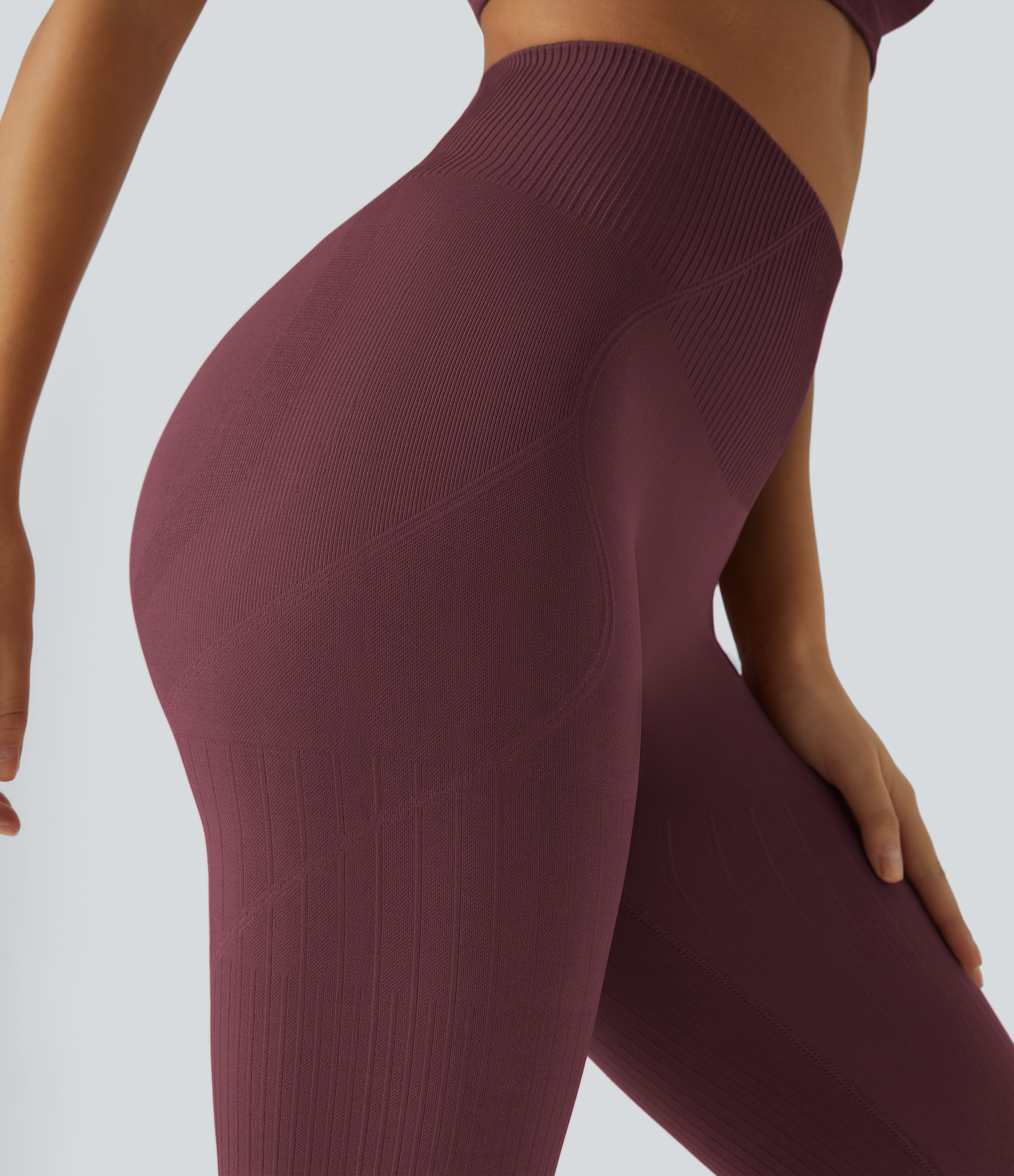 Halara Skin Friendly Soft Seamless Flow Ribbed High Waisted Tummy Control Butt Lifting Training 7/8 Leggings  - Oxblood Red - M(7/8) 