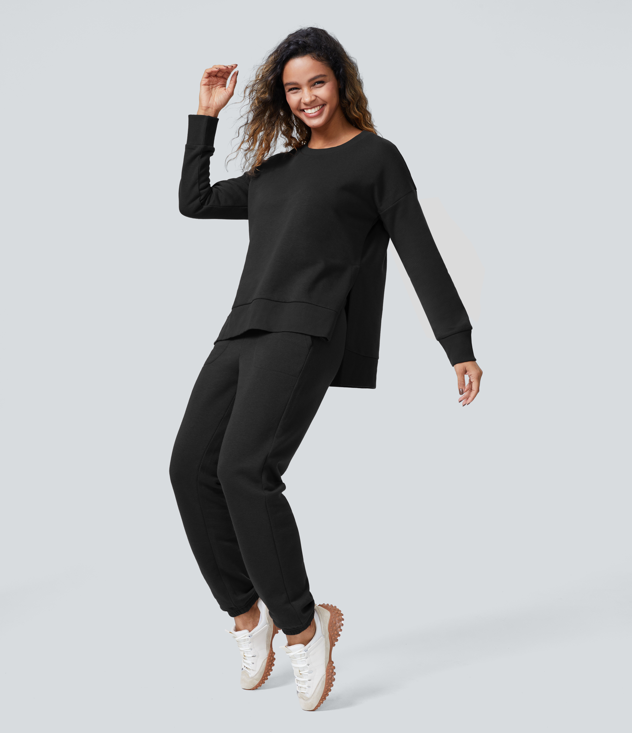 Halara Round Neck Long Sleeve Side Split Fleece Casual Sweatshirt  - Black - M 