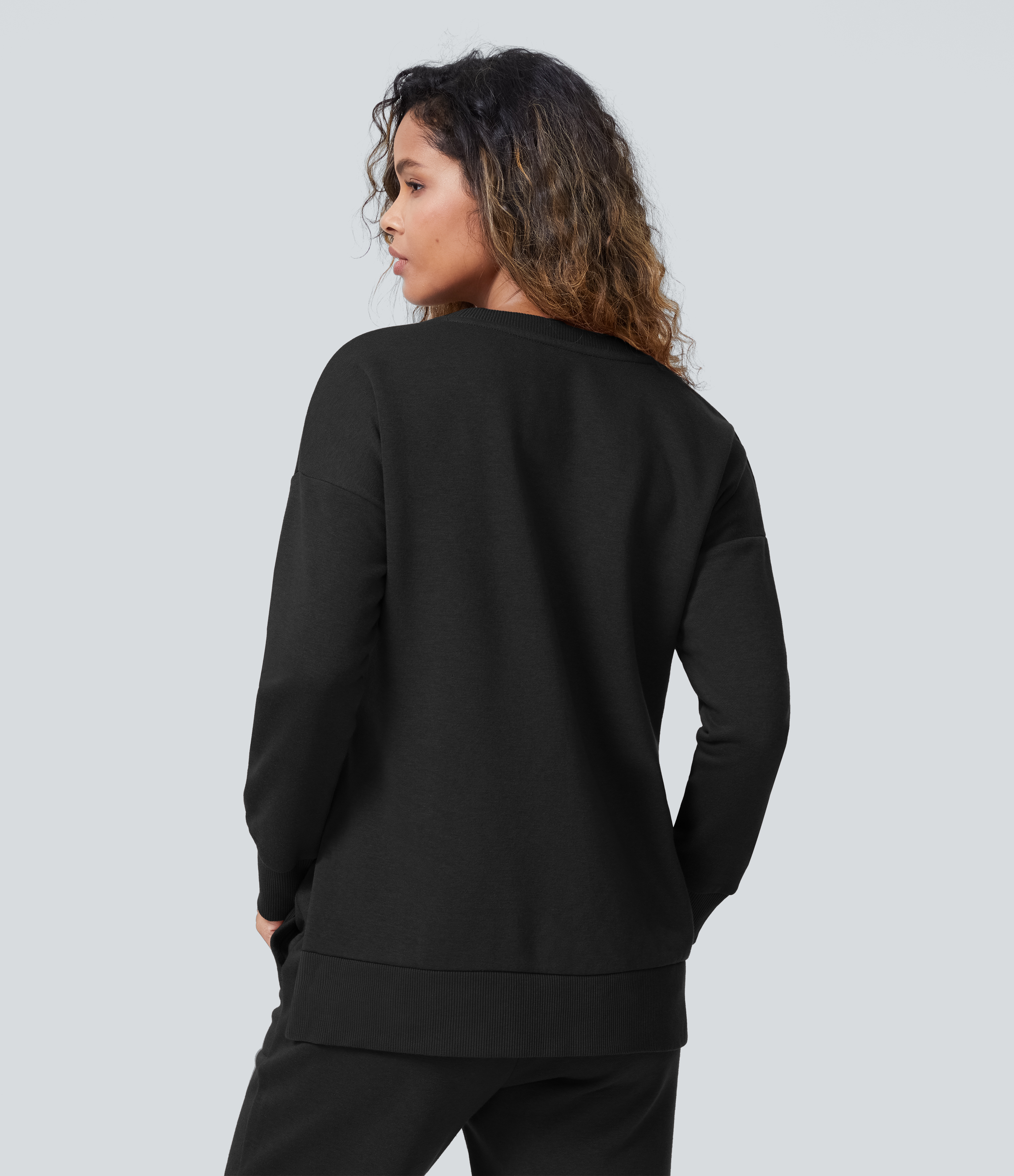 Halara Round Neck Long Sleeve Side Split Fleece Casual Sweatshirt  - Black - M 