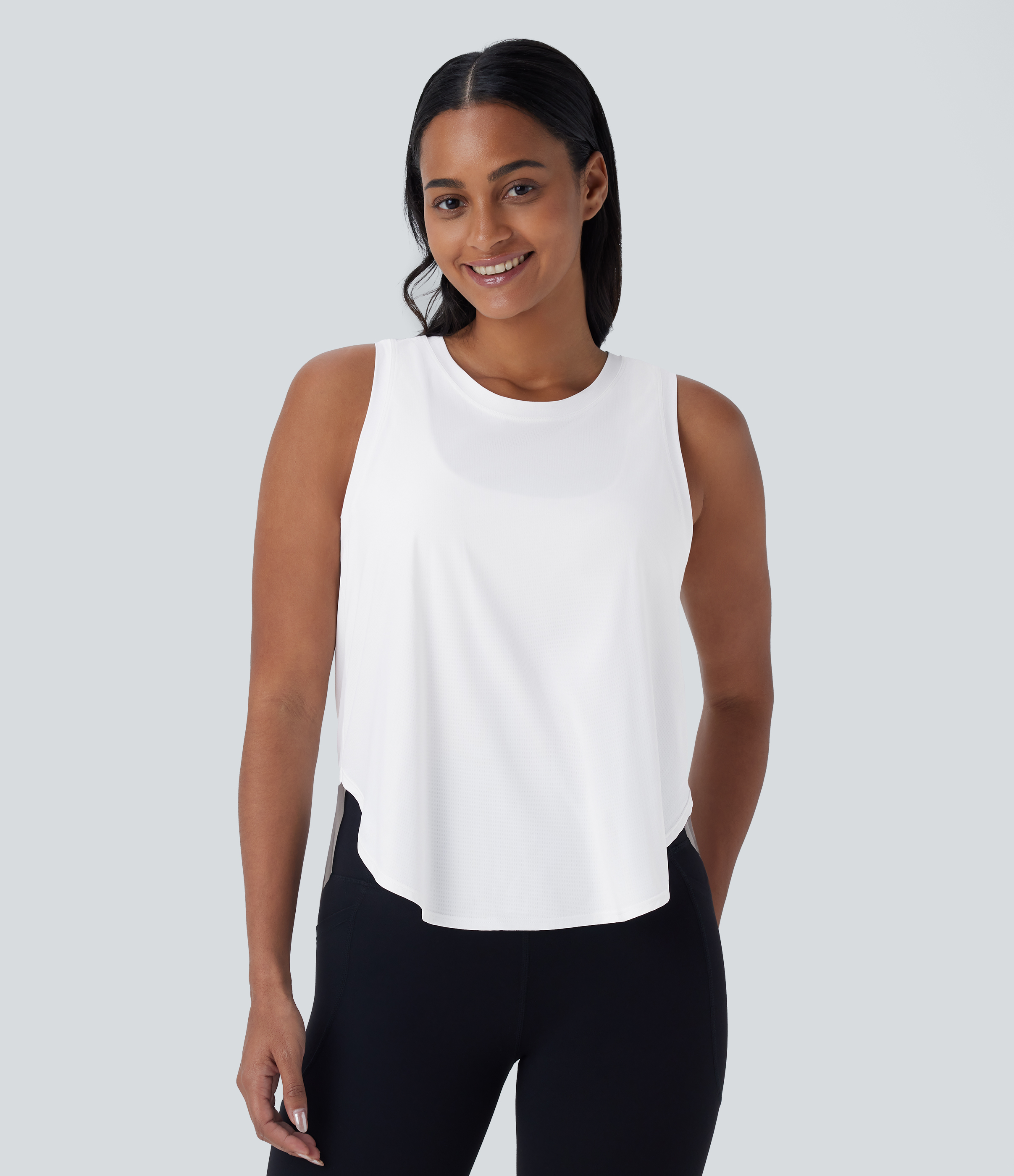 Halara Round Neck Sleeveless Curved Hem Yoga Sports Top  - Jasmine White - S 