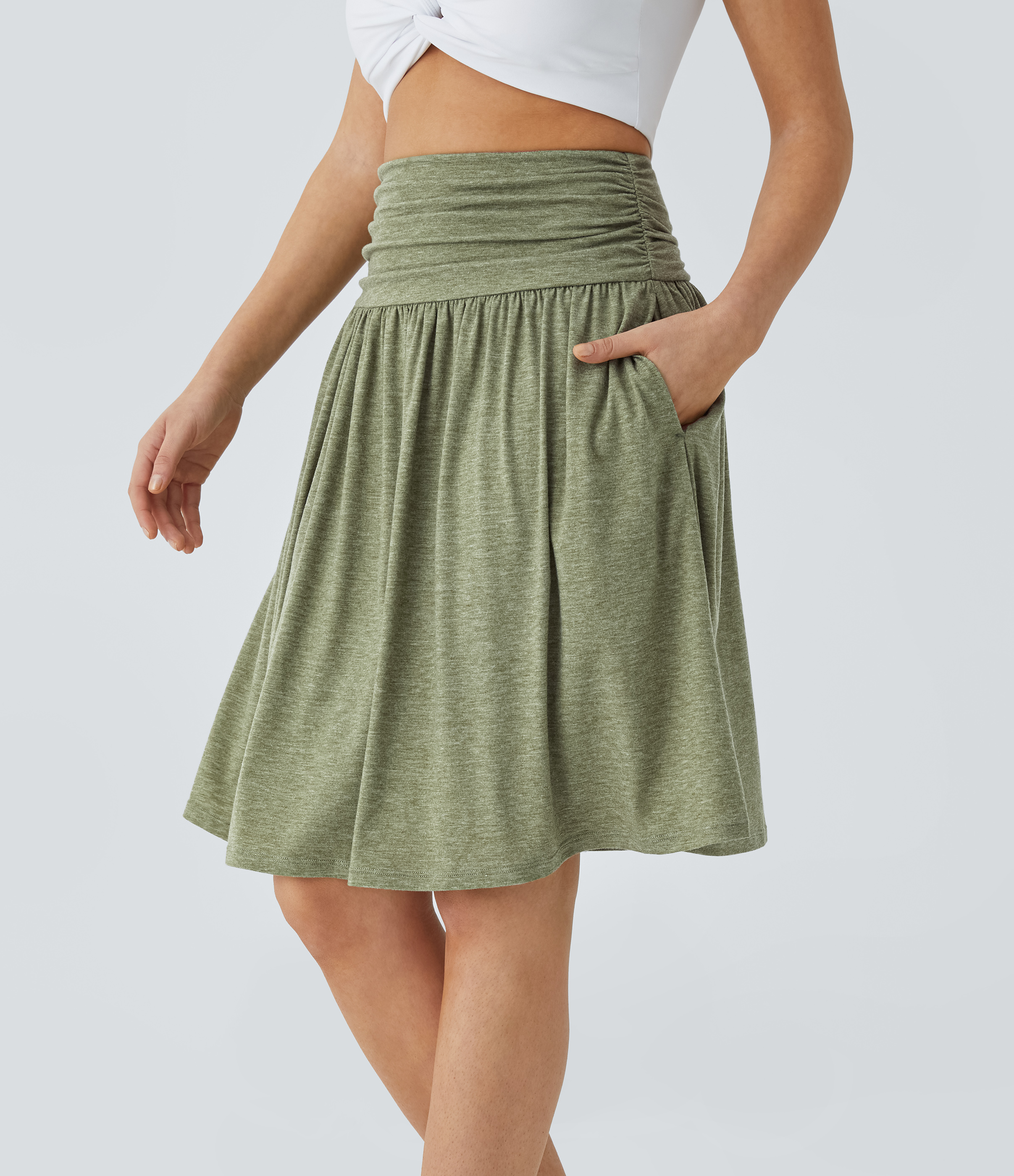 Halara High Waisted Ruched Side Pocket Flowy Resort Skirt  - Light Green Floral Yarn - L(regular) 