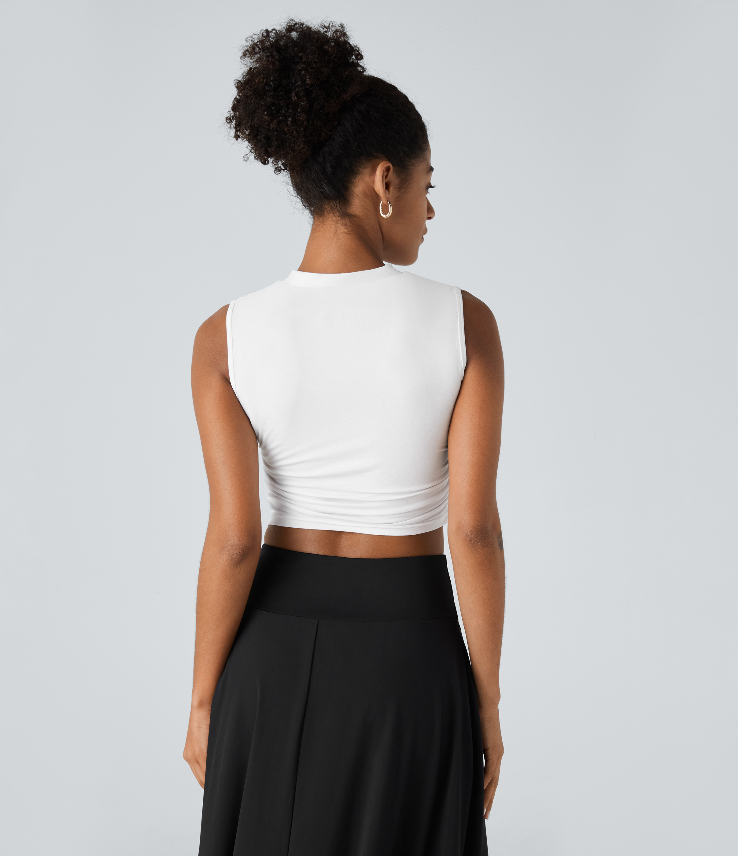 Halara Round Neck Ruched Skinny Cropped Casual Tank Top Tank Top - White - L golf tops halter top tunic tops sleeveless tops backless top 