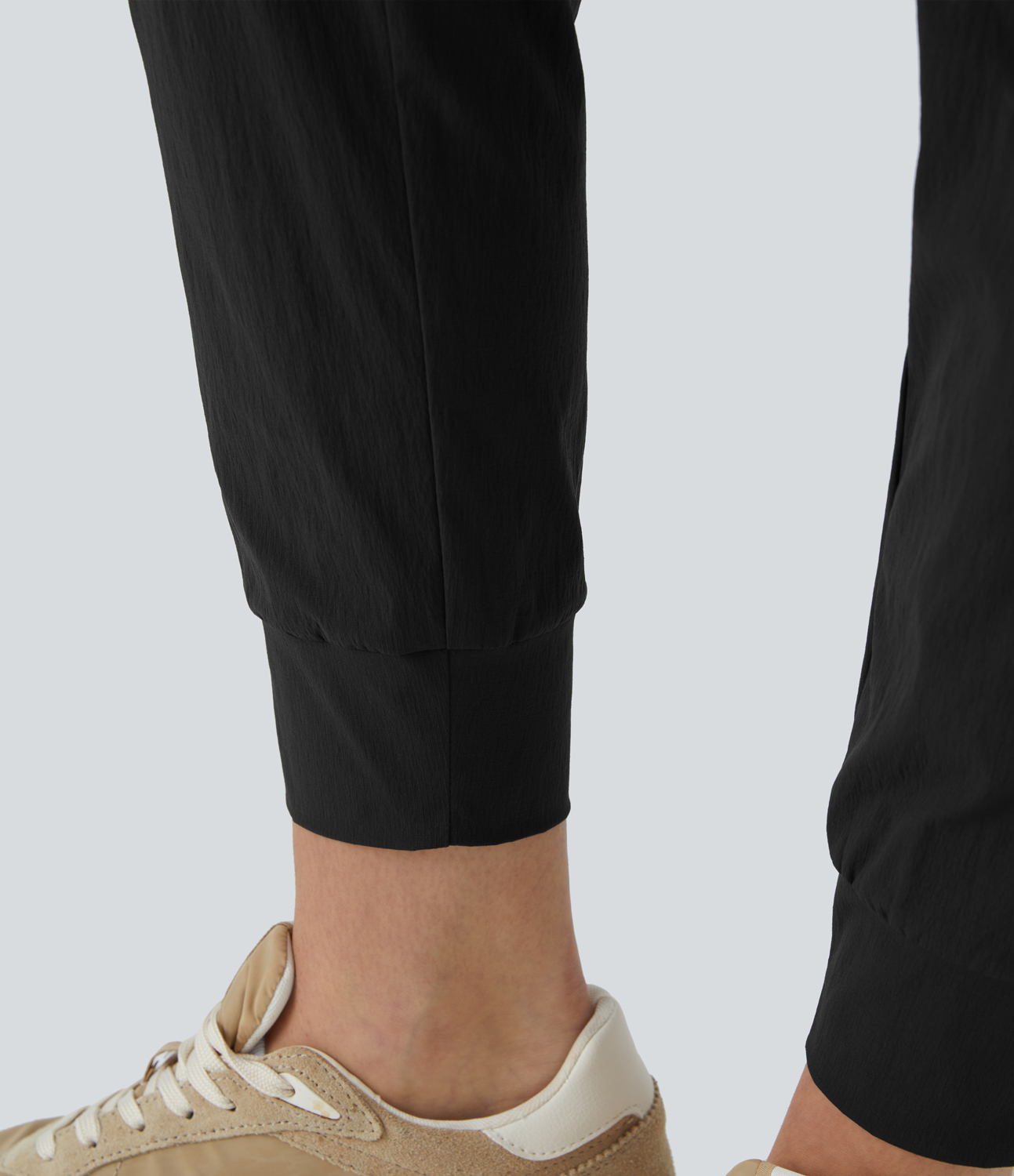 Halara Wear-Resistant Mid Rise Drawstring Side Zipper Pocket Casual Joggers  - Black - L(regular) 