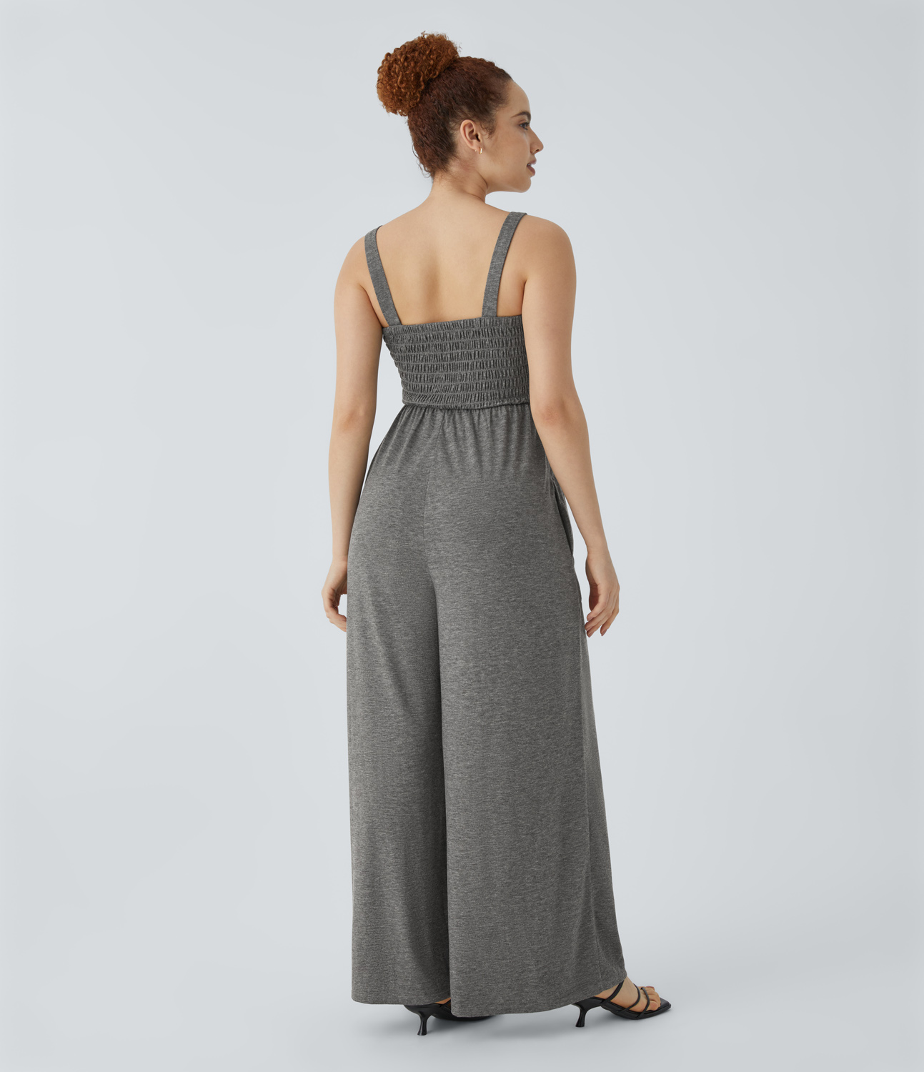 

Halara Square Neck Shirred Side Pocket Wide Leg Resort Jumpsuit - Darl Gray Floral Yarn