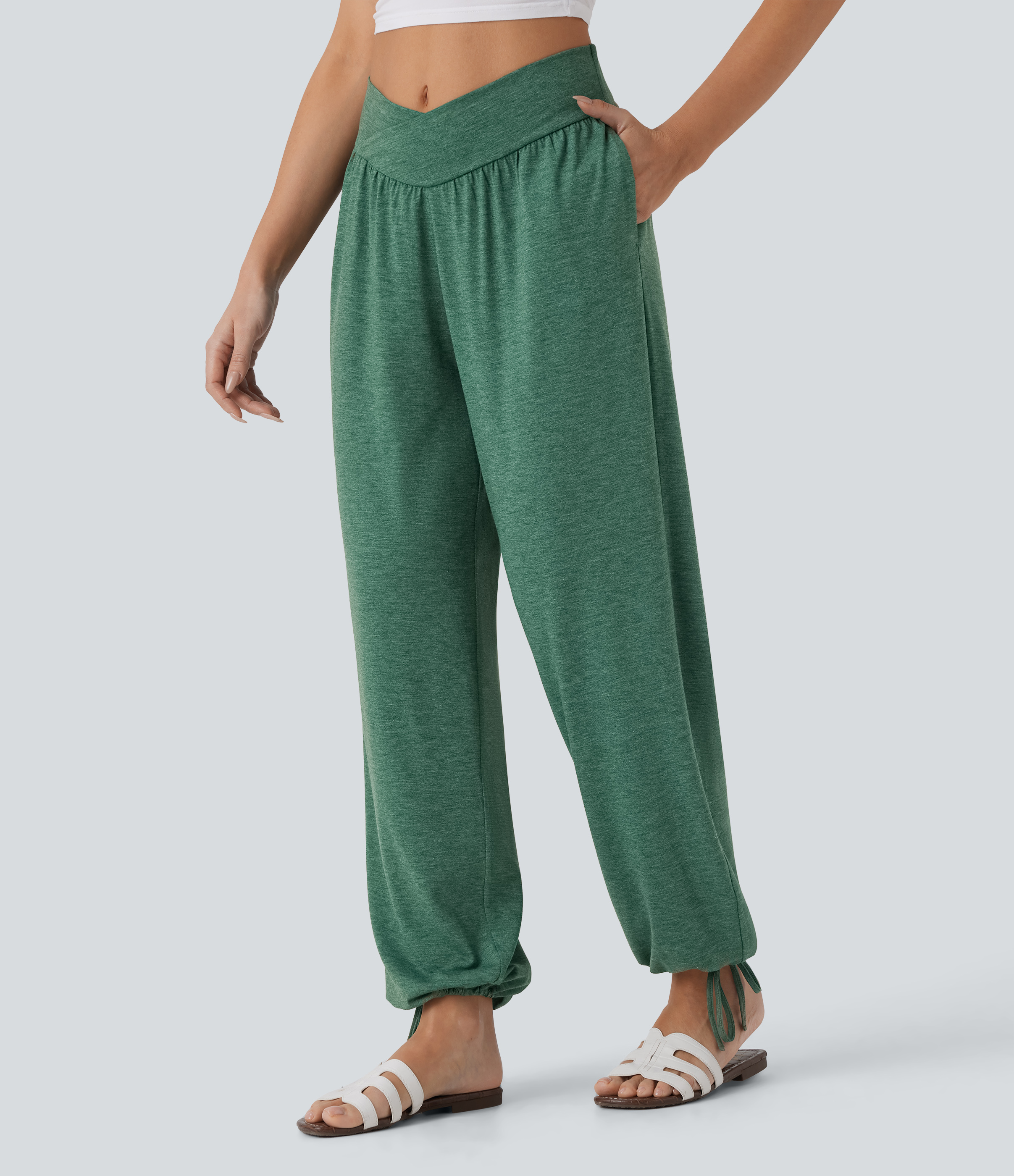 Halara Crossover High Waisted Side Pocket Drawstring Casual Joggers  - Emerald Floral Yarn - L(regular) 
