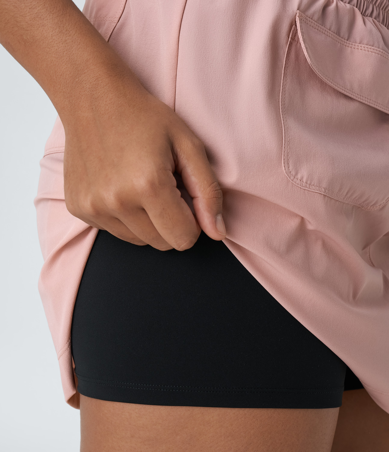Halara High Waisted Color Block Reflective Adjustable Drawcord Multiple Pockets 2-in-1 Split Mini Cargo Hiking Skirt  - Evening Sand - L(regular) 