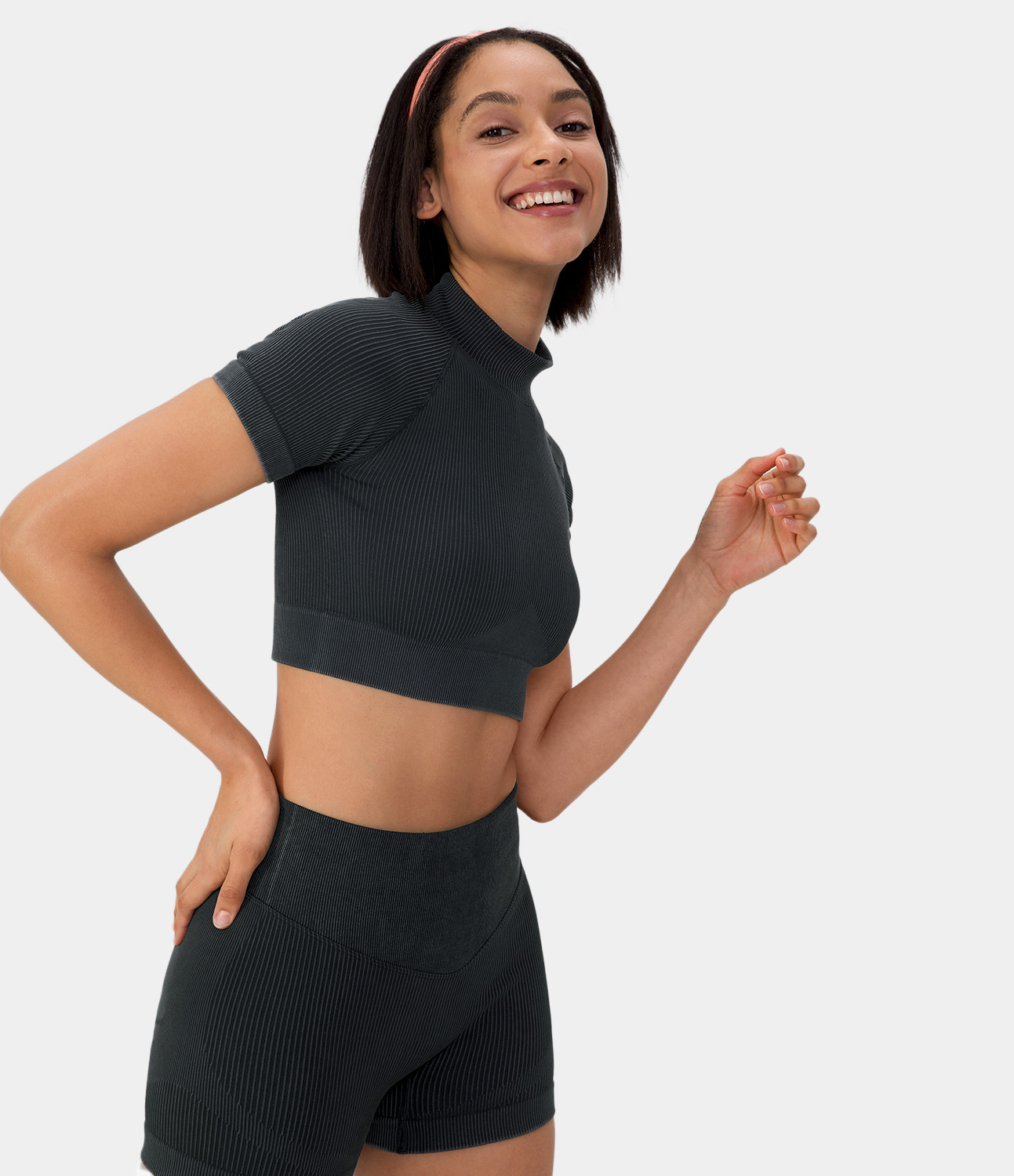 Halara Seamless Flow Mock Neck Short Sleeve Cropped Sports Top  - Black - L 