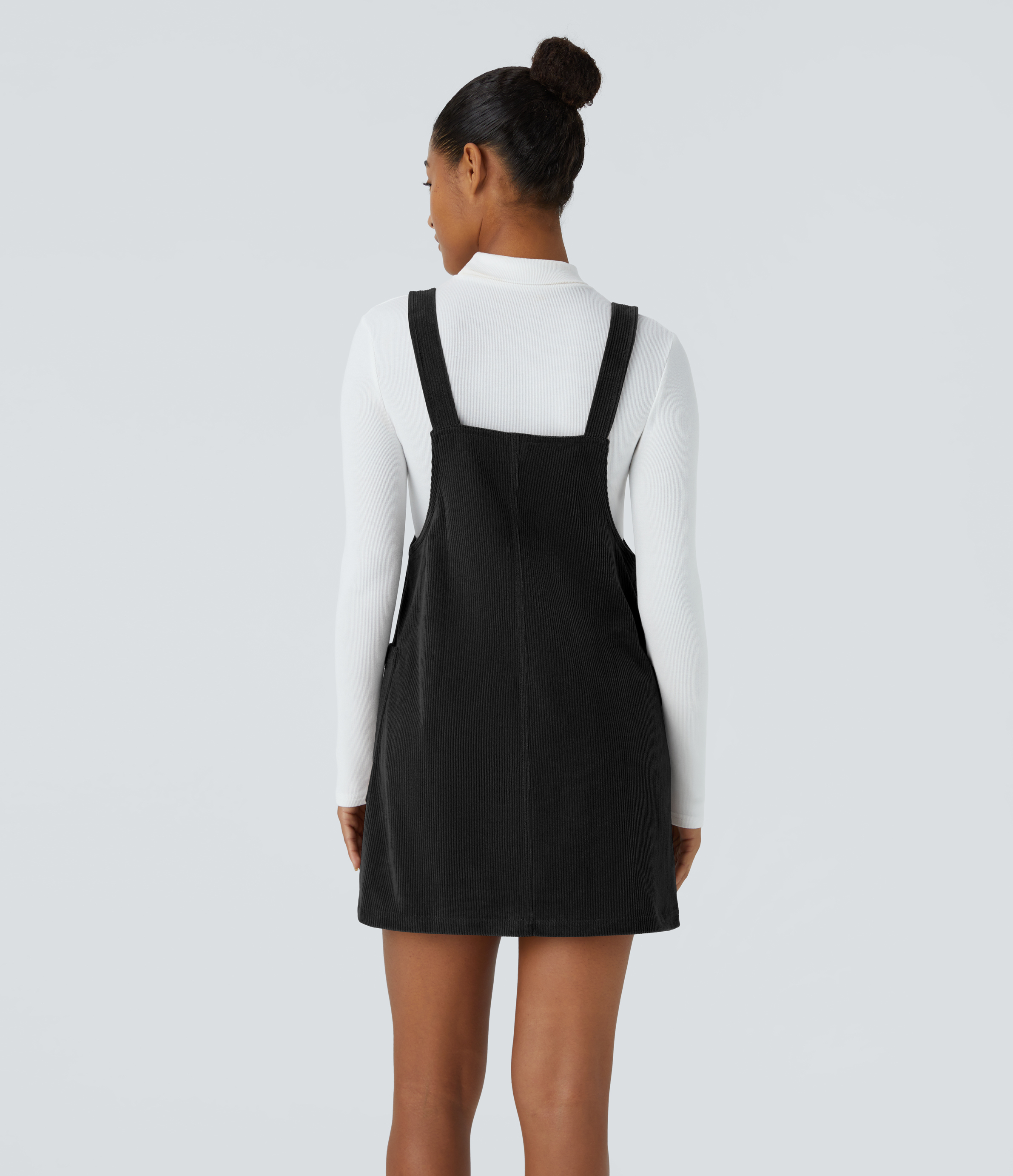 black corduroy jumper dress SHEIN LUNE Plus Size Women's Black Corduroy Jumper Dress,Adjustable Straps Pockets,Black And White,Autumn,Casual,School,Back-To-School Thanksgiving Winter Outfit