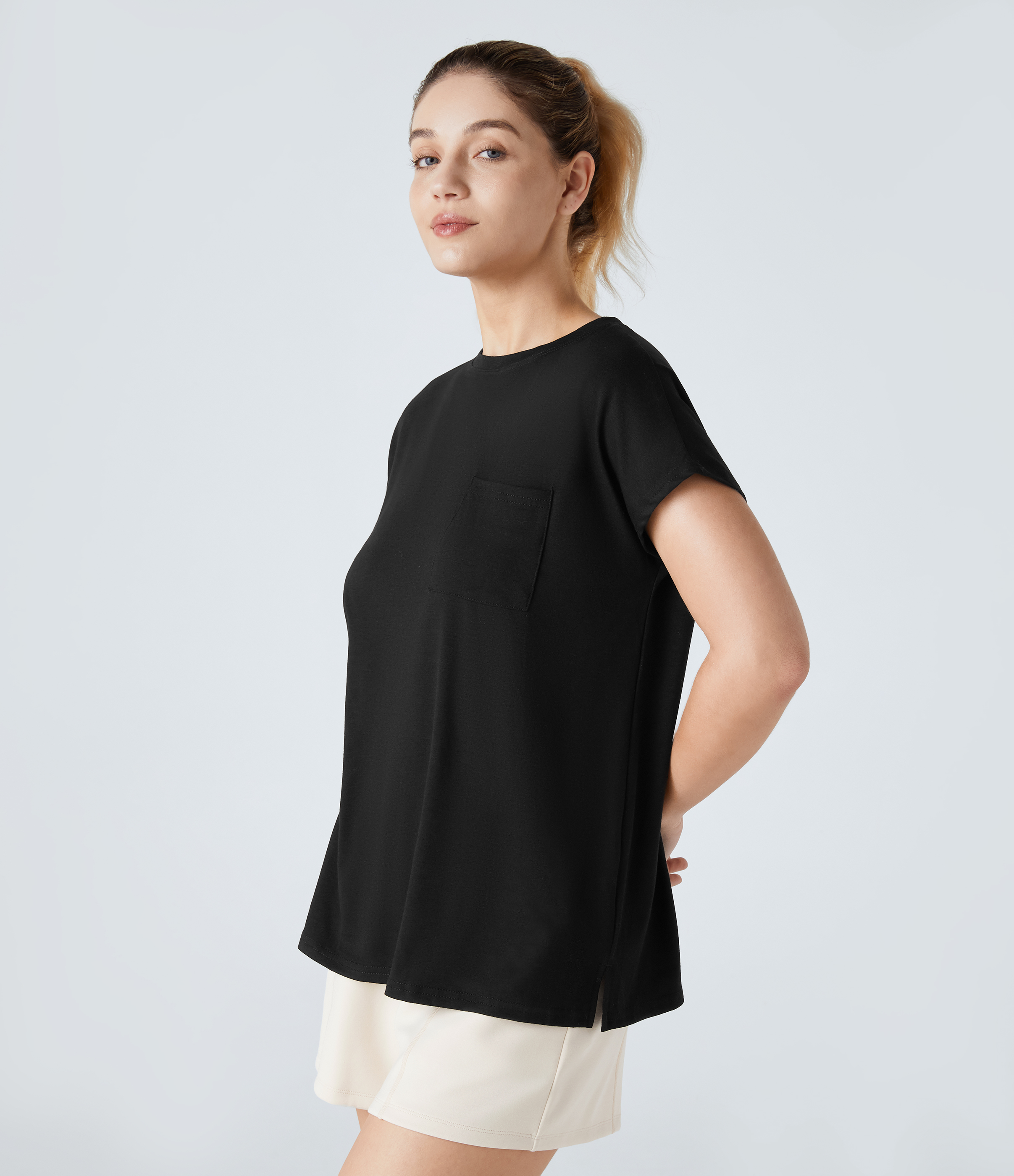 Halara Round Neck Chest Pocket Split Hem Relax Casual T-Shirt  - Black - M 