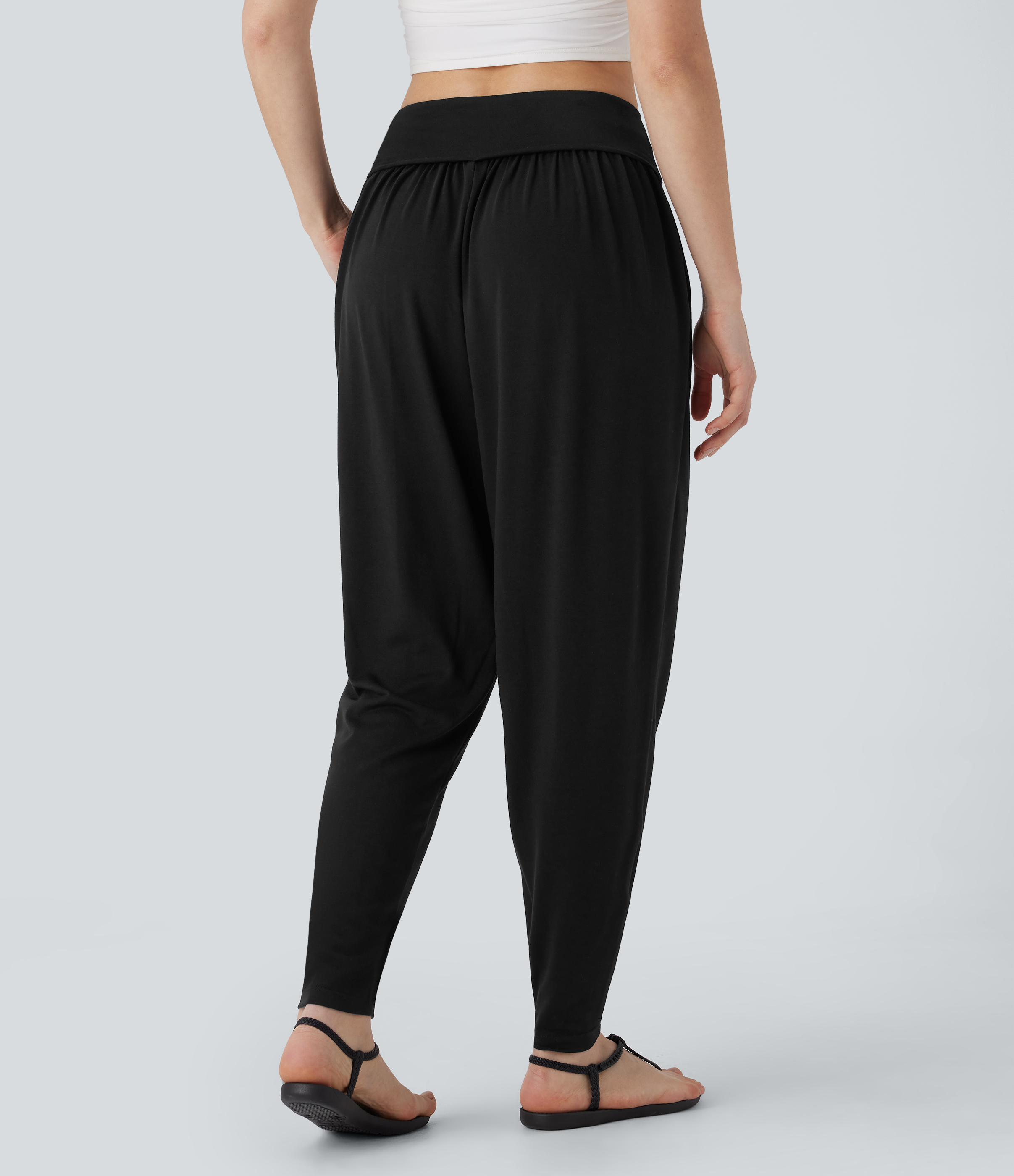 Halara High Waisted Side Pocket Resort Harem Pants  - Black - L(regular) sweatpants jogger pants stacked sweatpants cargo joggers 