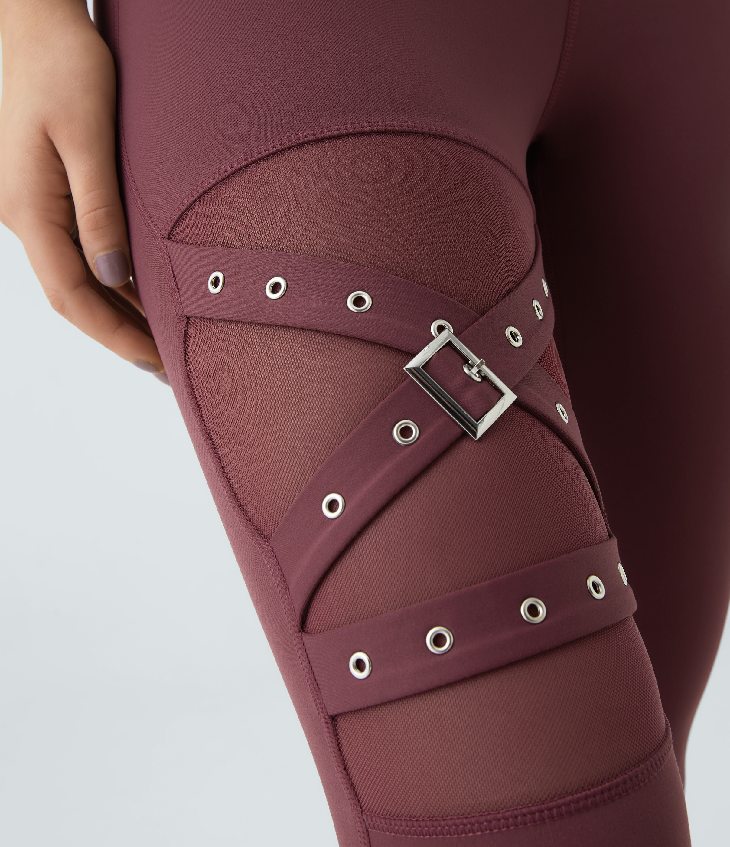 Halara High Waisted Crossover Contrast Mesh Movable Buckle Yoga 7/8 Leggings  - Red Mahogany - XL(7/8) gym leggings leggings with pockets 