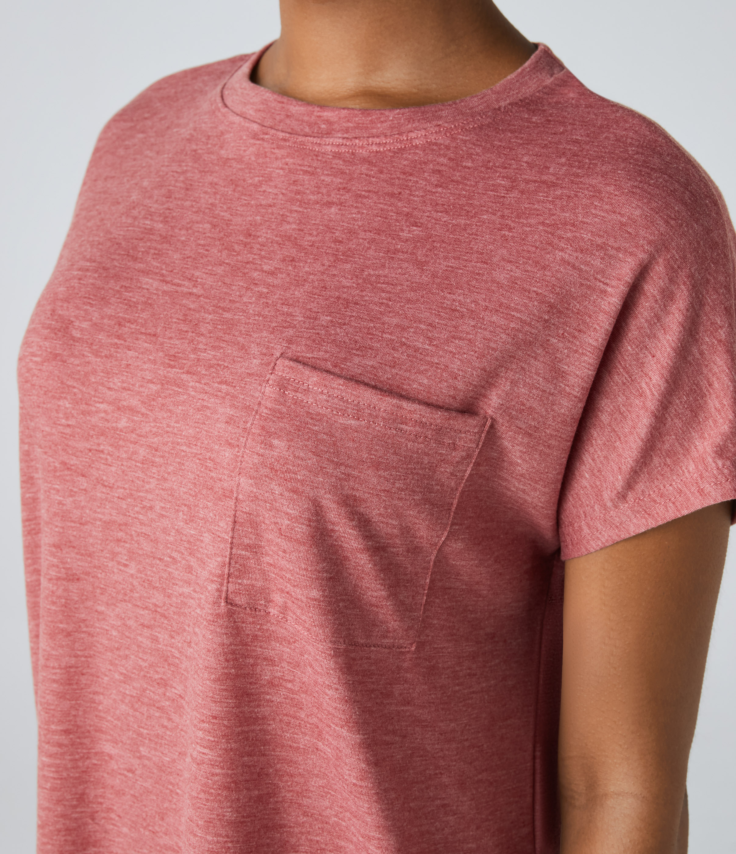 Halara Round Neck Chest Pocket Split Hem Relax Casual T-Shirt  - Brick Red Mix - L 