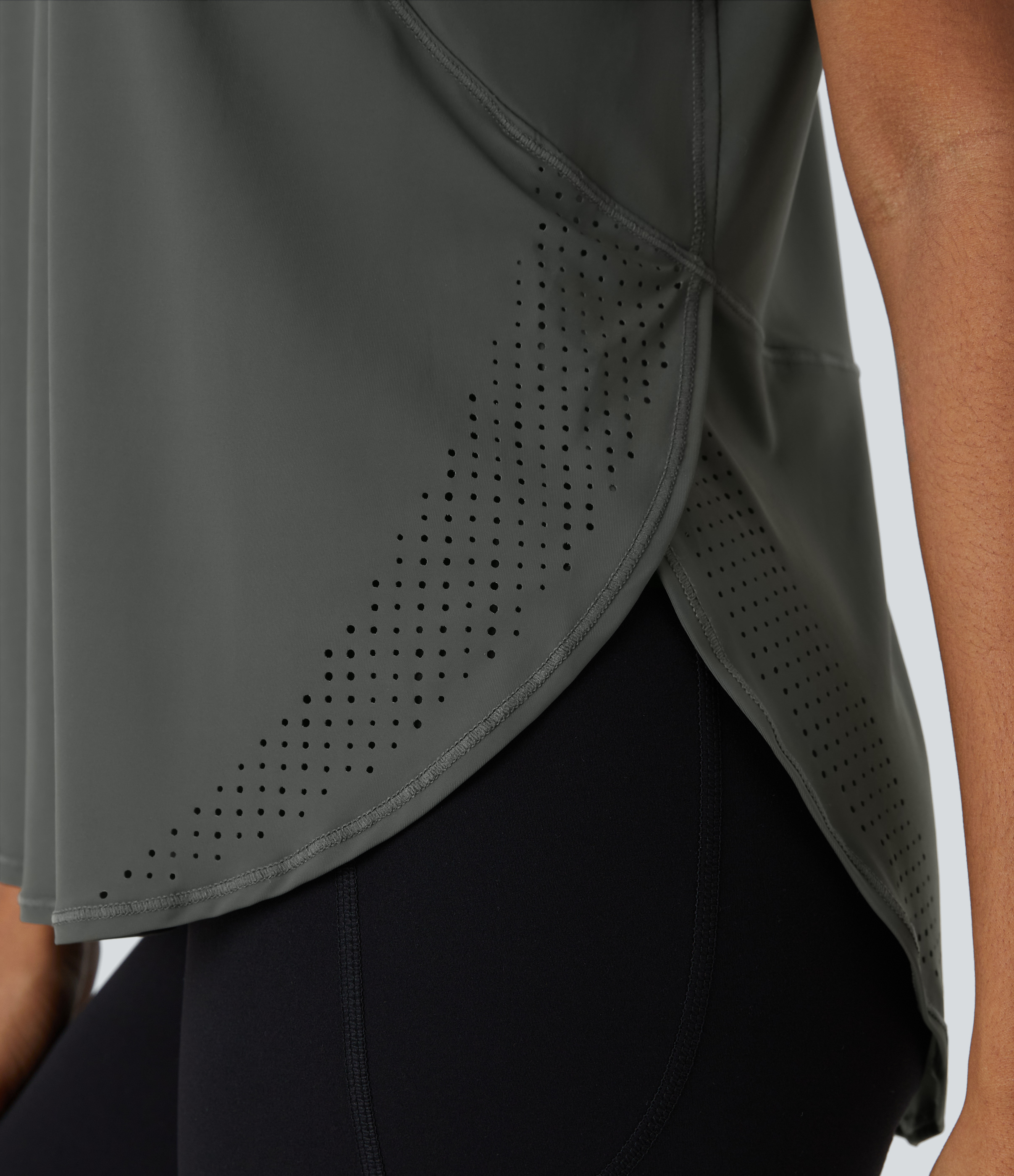 Halara Round Neck Mesh Curved Hem Tennis Tank Top Tank Top - Gunmetal - XS golf tops halter top tunic tops sleeveless tops backless top 