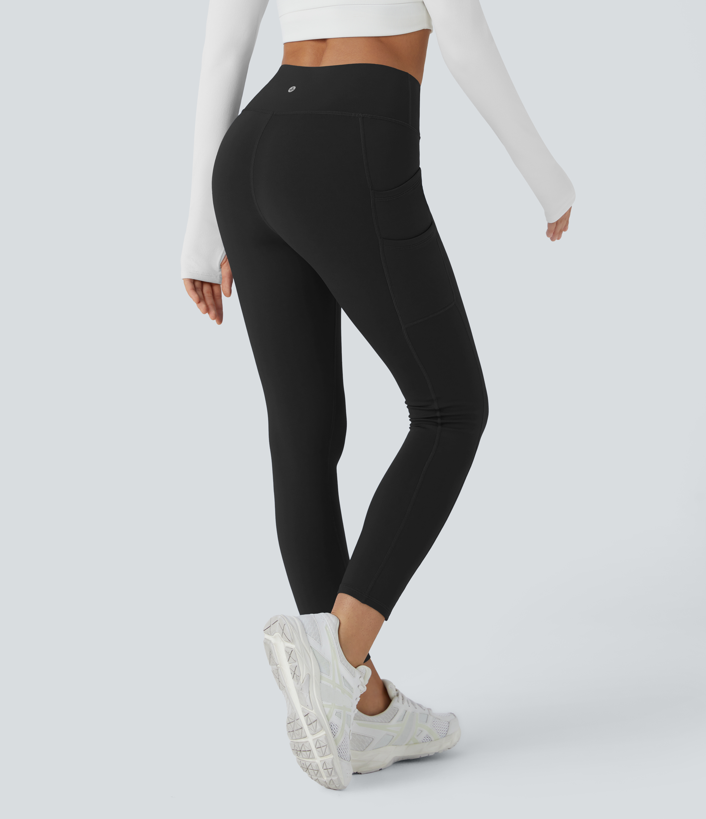 Black Softlyzero™ Plush Thermal High Waisted Double Pockets 7/8 Yoga Leggings / 2