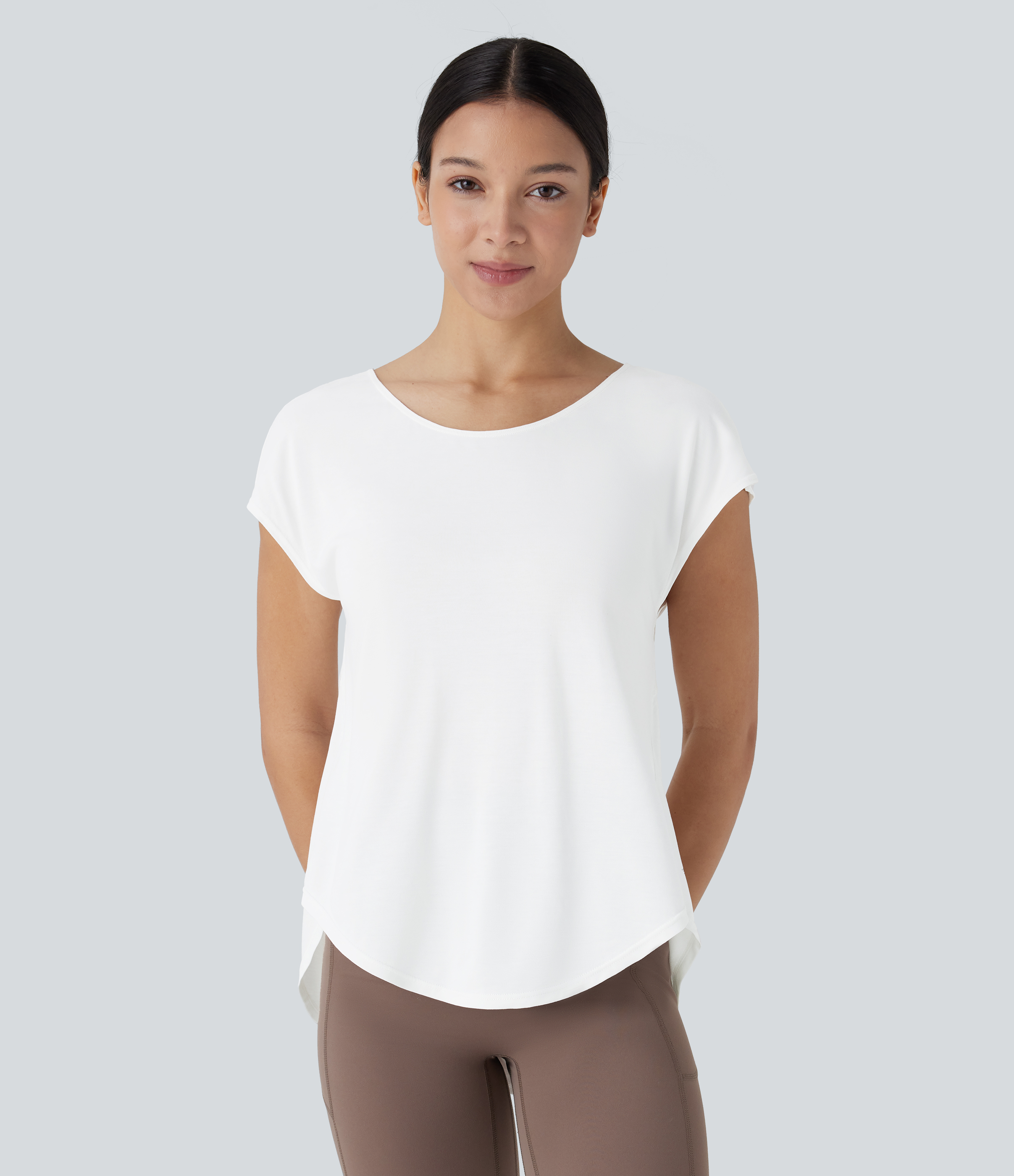 Halara Backless Cowl Back Short Sleeve Curved Hem Yoga Sports Top  - White - L 