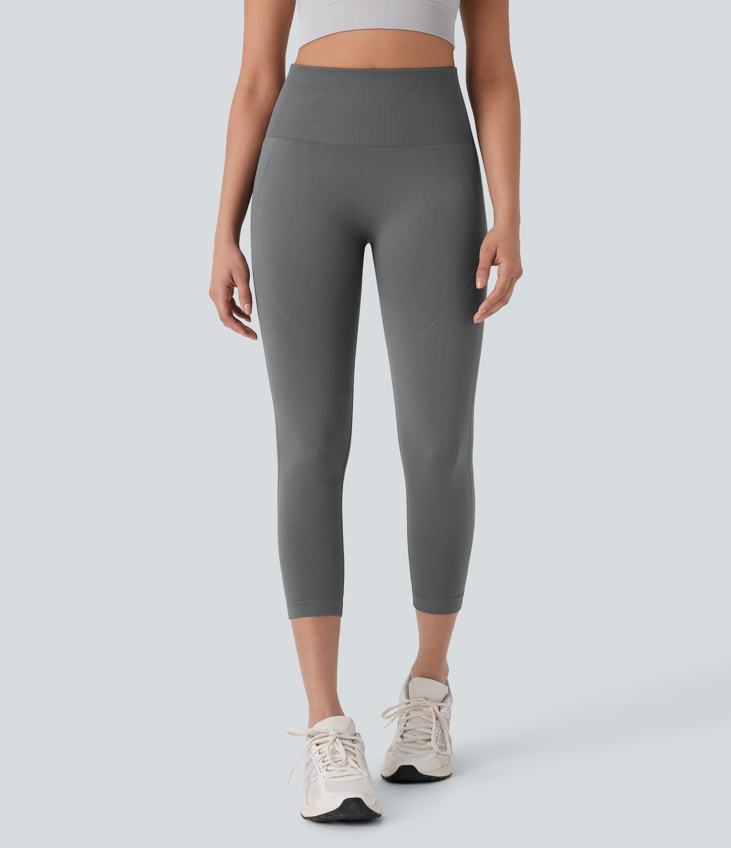 Eiffel Tower OneForm - Capri yoga leggings with a high waist, tummy control and seamless flow - butt-lifting / 2