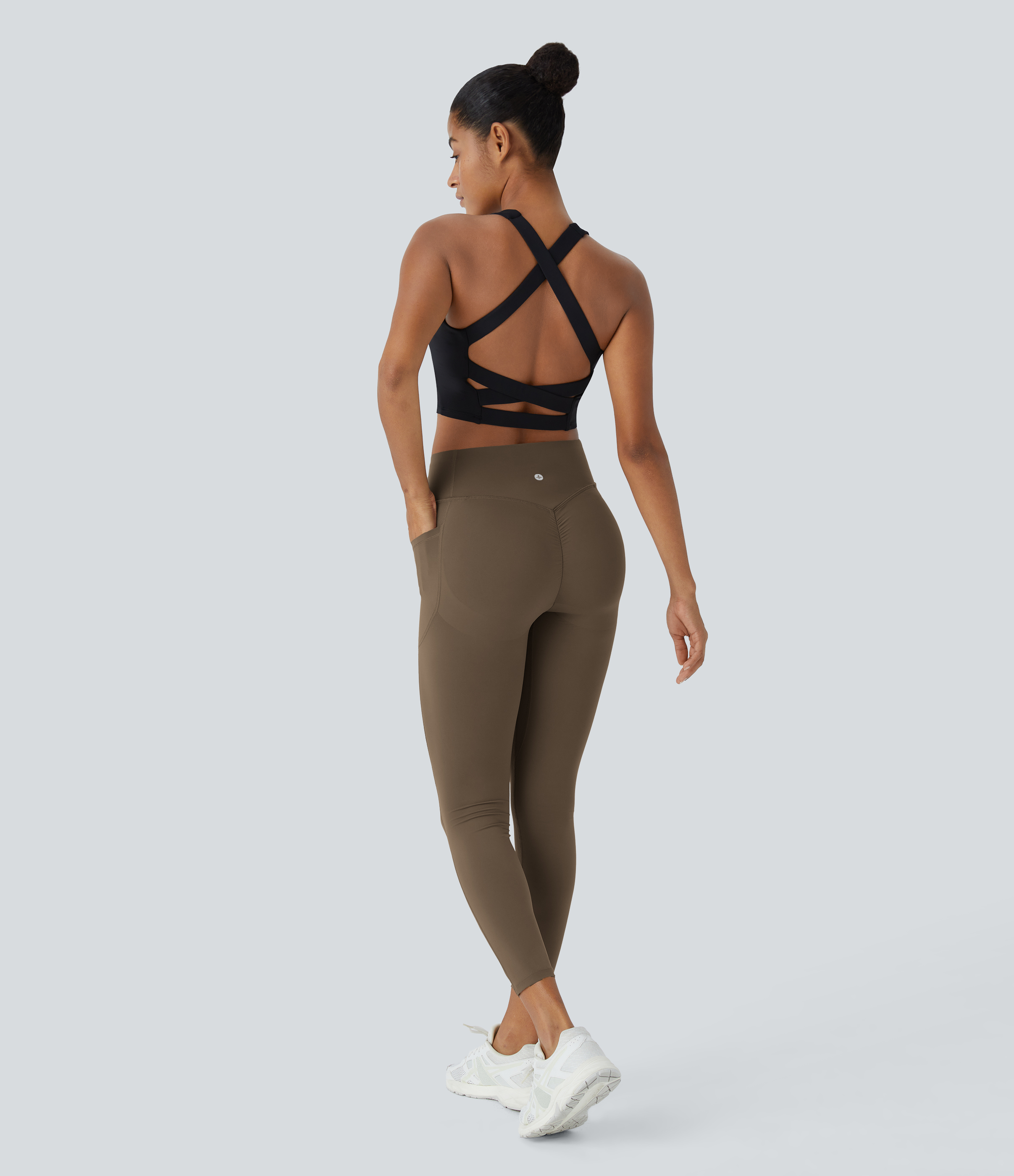 Halara SoCinched High Waisted Butt Lifting Tummy Control Side Pocket Shaping Training UltraSculpt Leggings  - Thick Earthy Brown - L(7/8) 