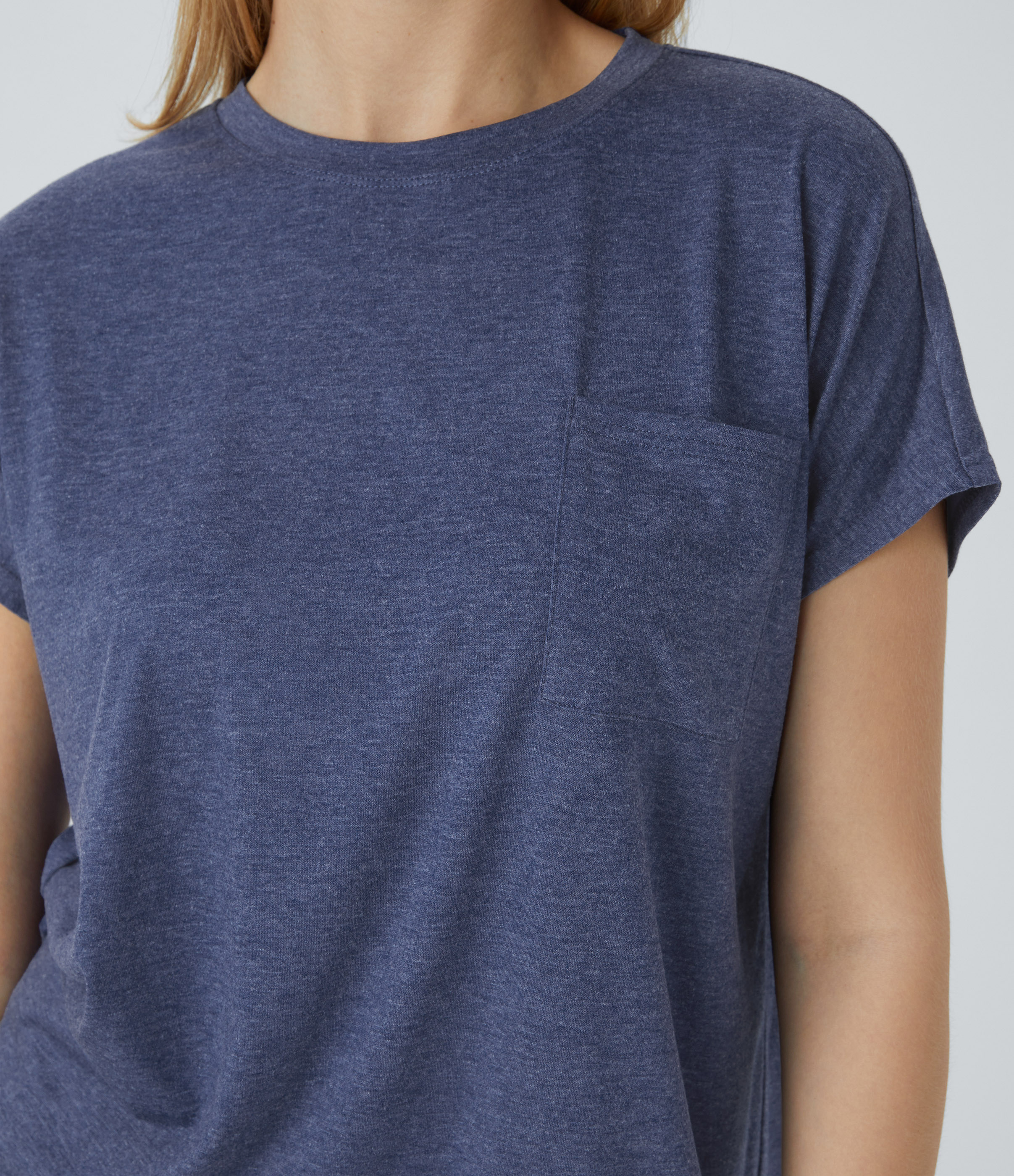 Halara Round Neck Chest Pocket Split Hem Relax Casual T-Shirt  - Mottled Indigo - XL 
