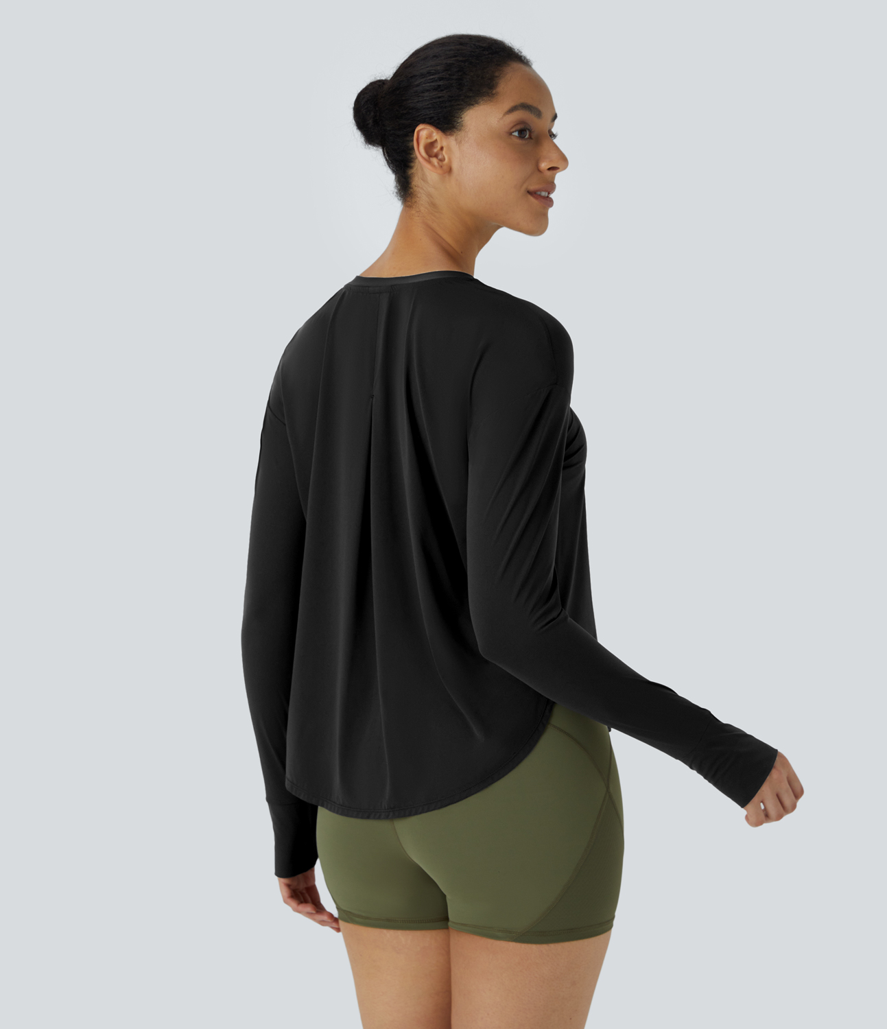 Halara Round Neck Thumb Hole Plicated Curved Hem Yoga Sports Top  - Black - L 