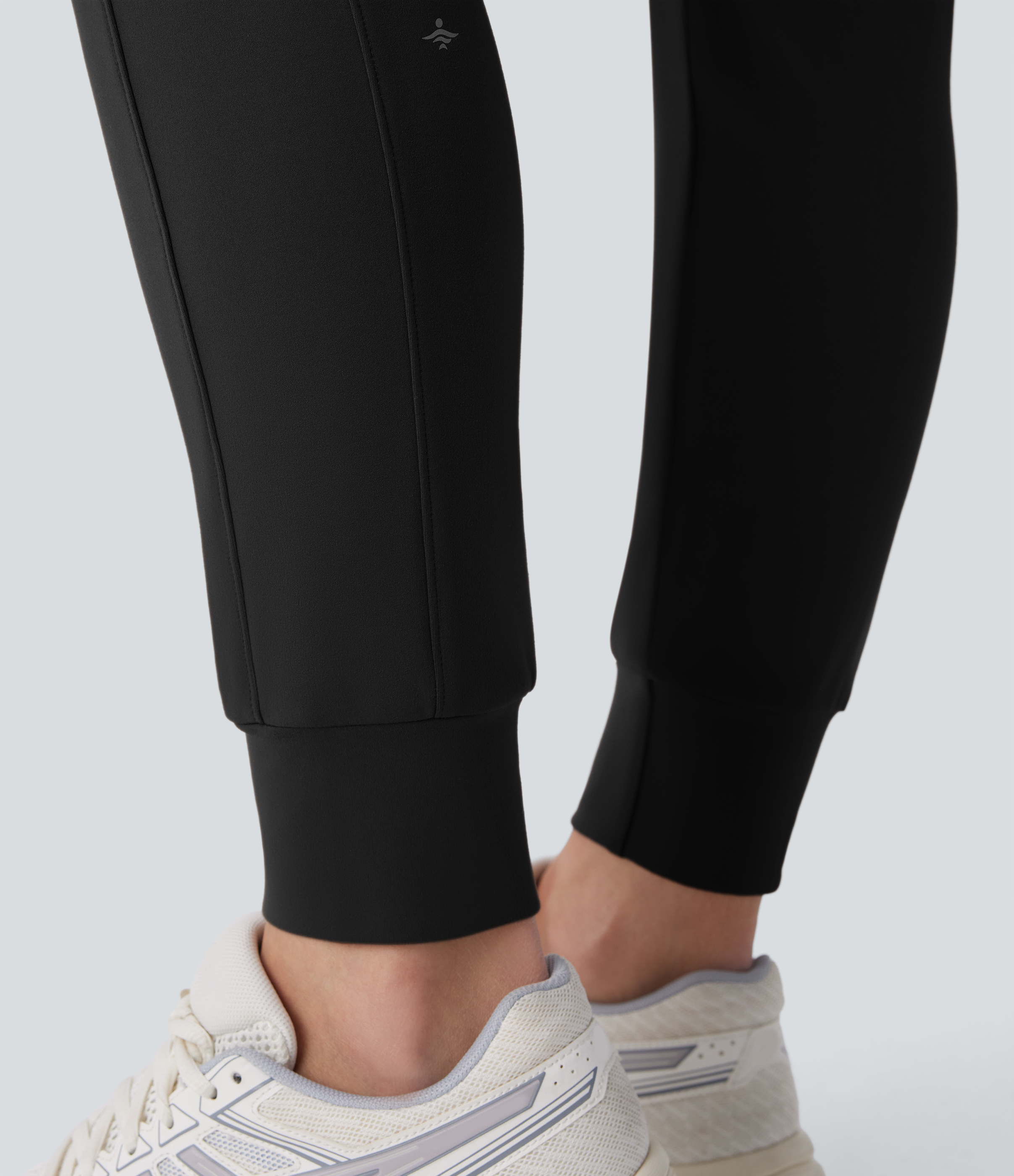 Halara HaloTek Airв„ў Mid Rise Side Pocket Slim Yoga Joggers  - Black - XS(regular) 