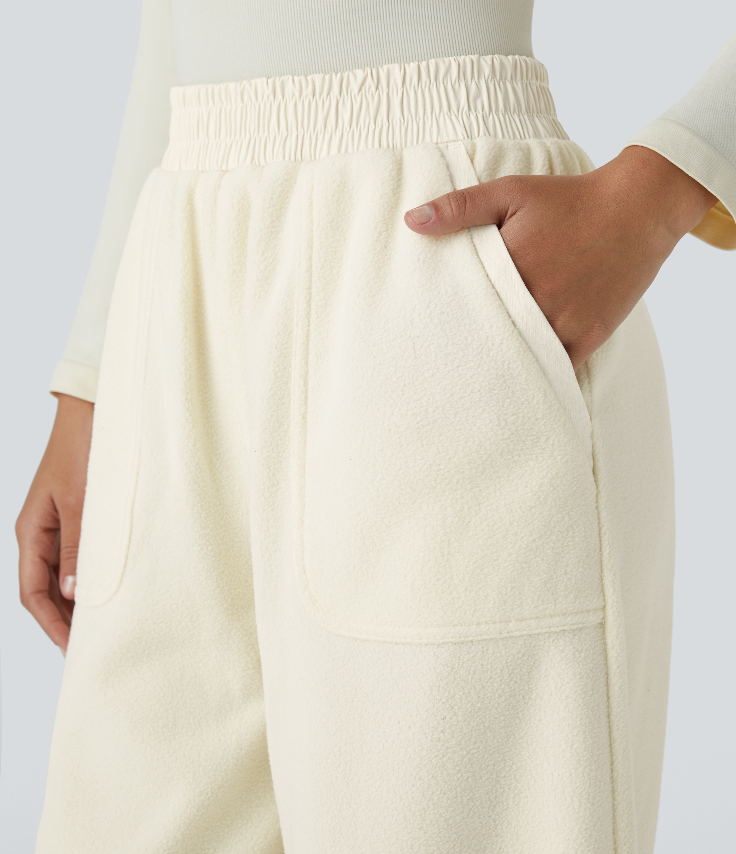Halara High Waisted Side Pocket Fleece Camping Joggers  - Snow White Oak - S(regular) 