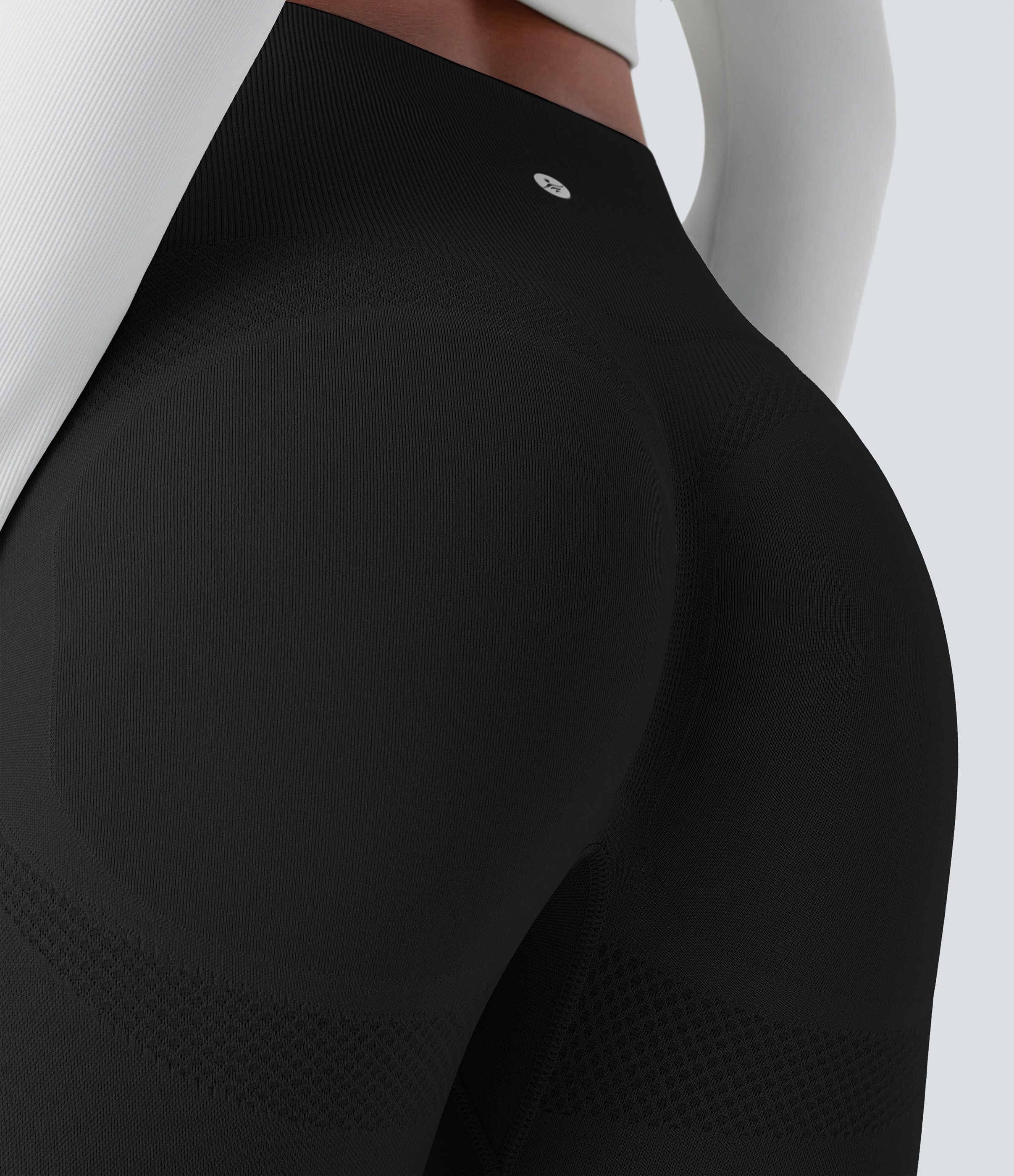 Halara Seamless Flow High Waisted Tummy Control Butt Lifting 7/8 Yoga Leggings  - Black - XL(7/8) gym leggings leggings with pockets 