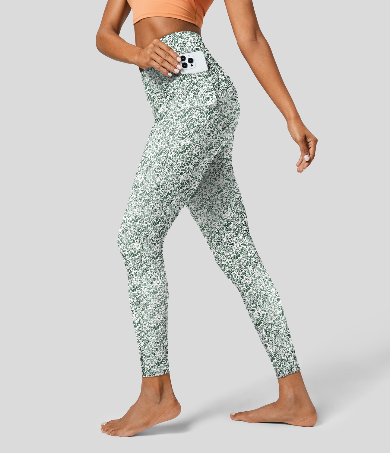 

Halara Softlyzeroв„ў Crossover Pocket Floral Print Yoga 7/8 Leggings - Jade Green Floral Print -  gym leggings leggings with pockets